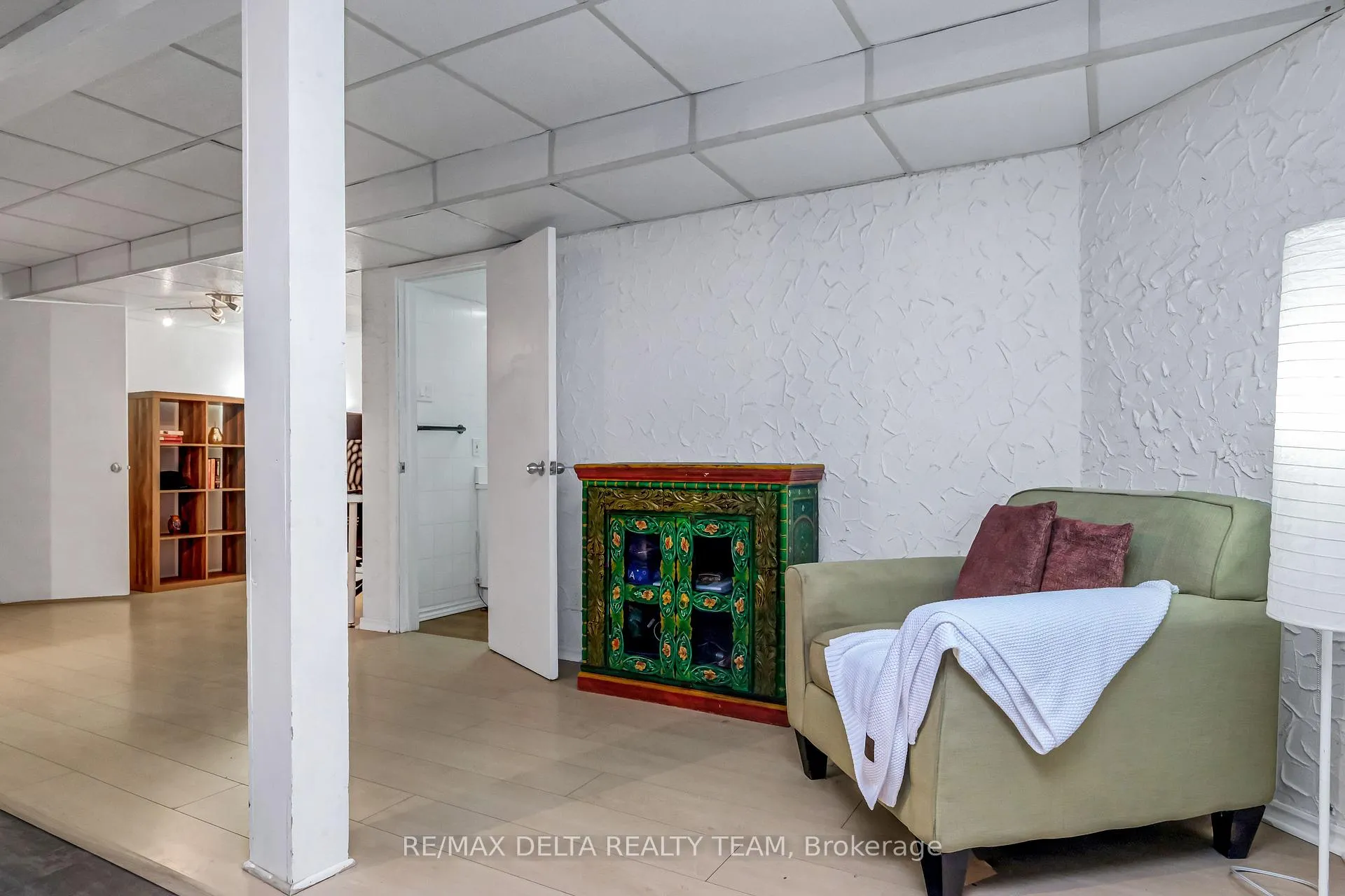 Photo 28 of 2210 Bickerton Avenue, Ottawa, Beacon Hill North — HOMEH