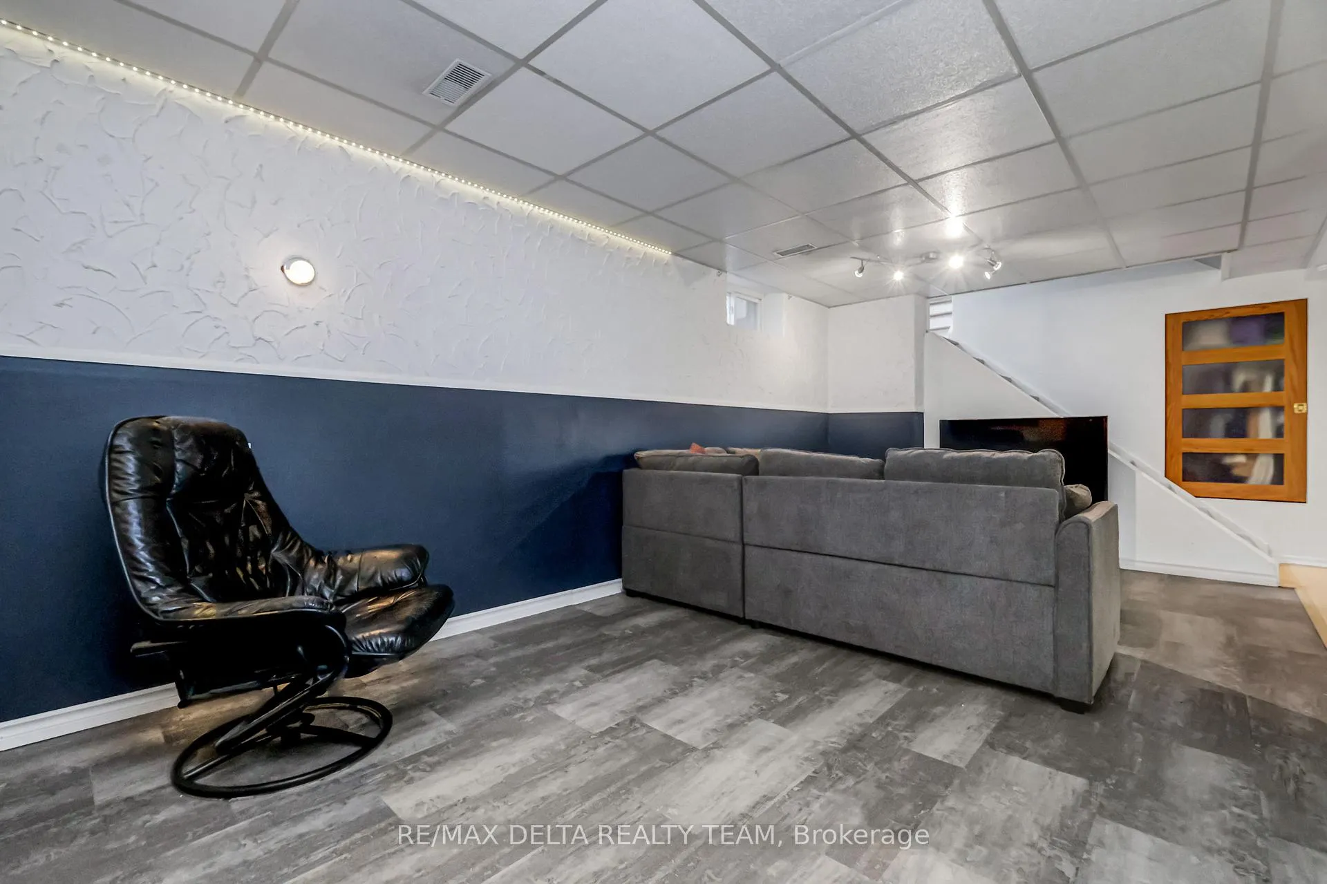 Photo 30 of 2210 Bickerton Avenue, Ottawa, Beacon Hill North — HOMEH