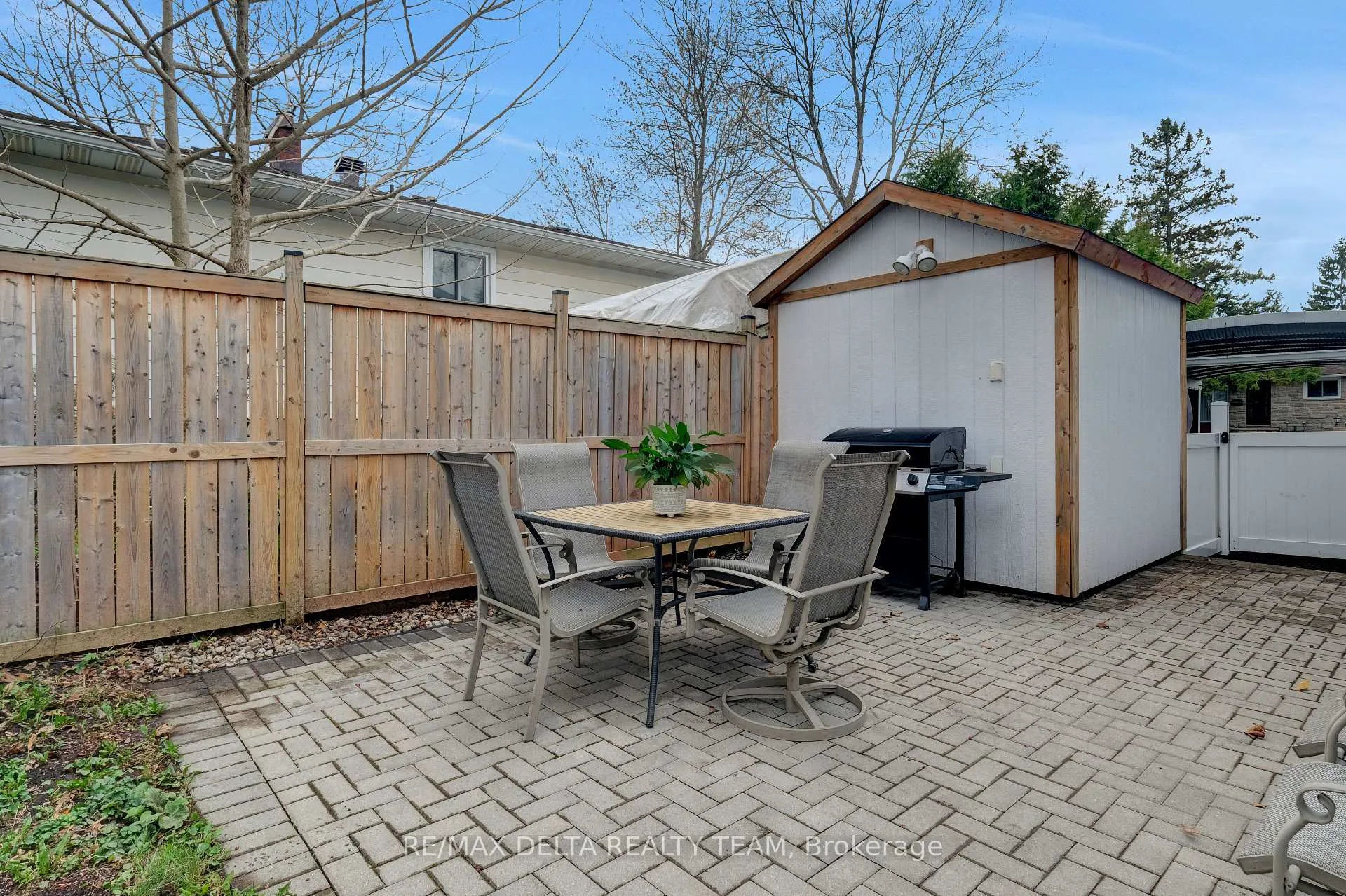 Photo 37 of 2210 Bickerton Avenue, Ottawa, Beacon Hill North — HOMEH