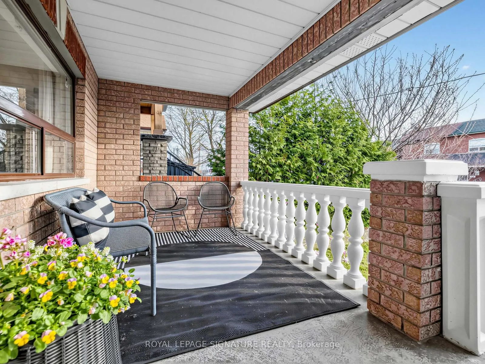 Photo 3 of 181 Gilbert Avenue, Toronto, Caledonia-Fairbank — HOMEH
