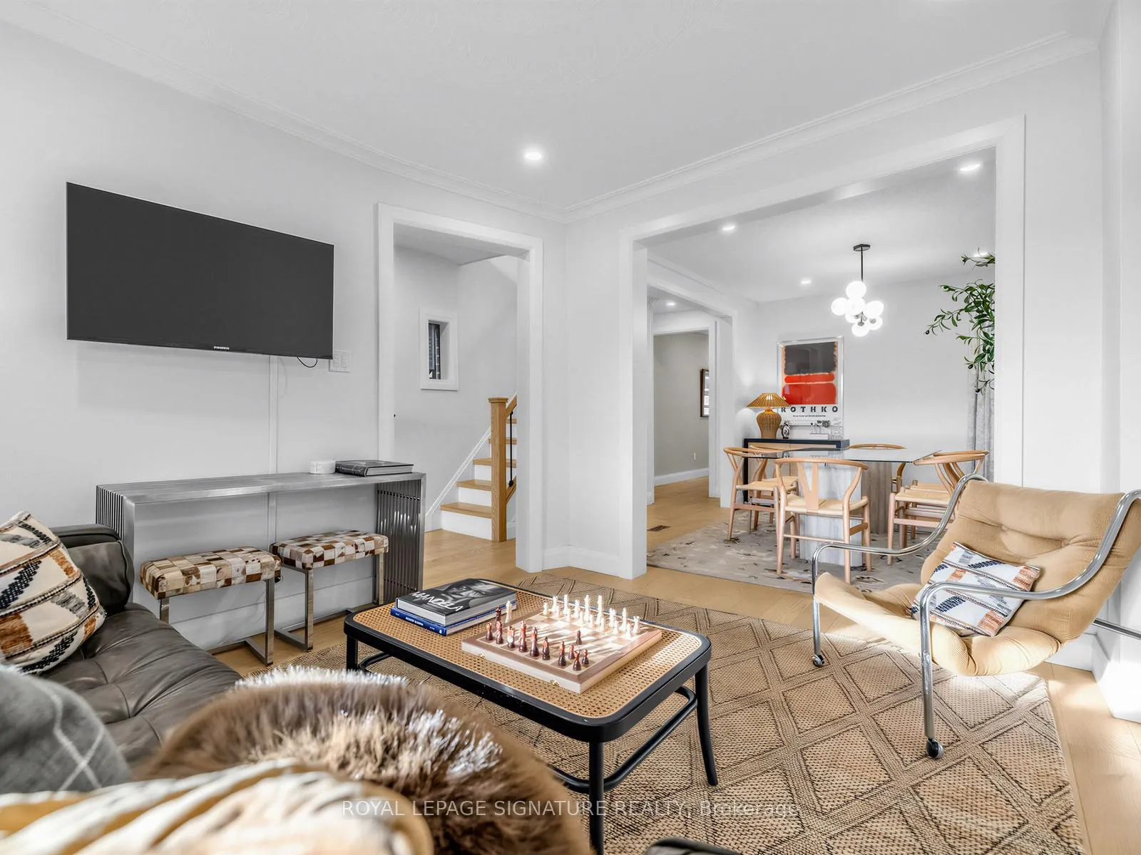 Photo 6 of 181 Gilbert Avenue, Toronto, Caledonia-Fairbank — HOMEH