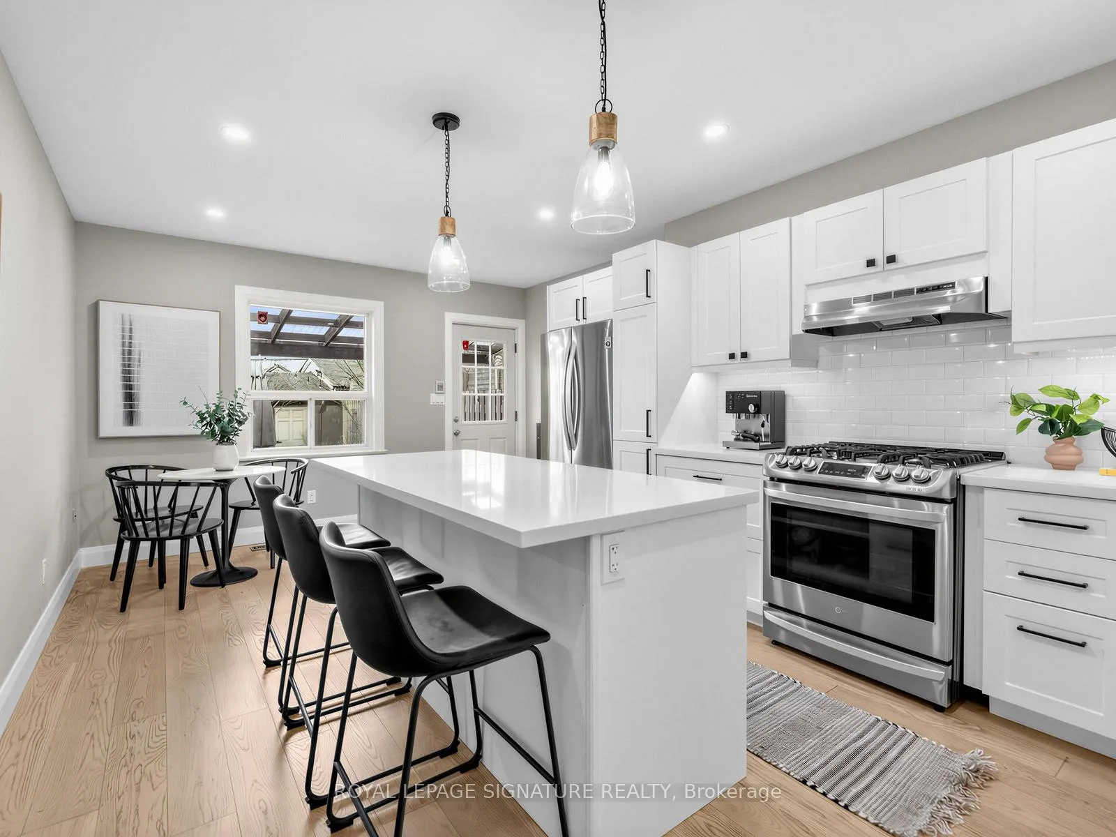 Photo 9 of 181 Gilbert Avenue, Toronto, Caledonia-Fairbank — HOMEH