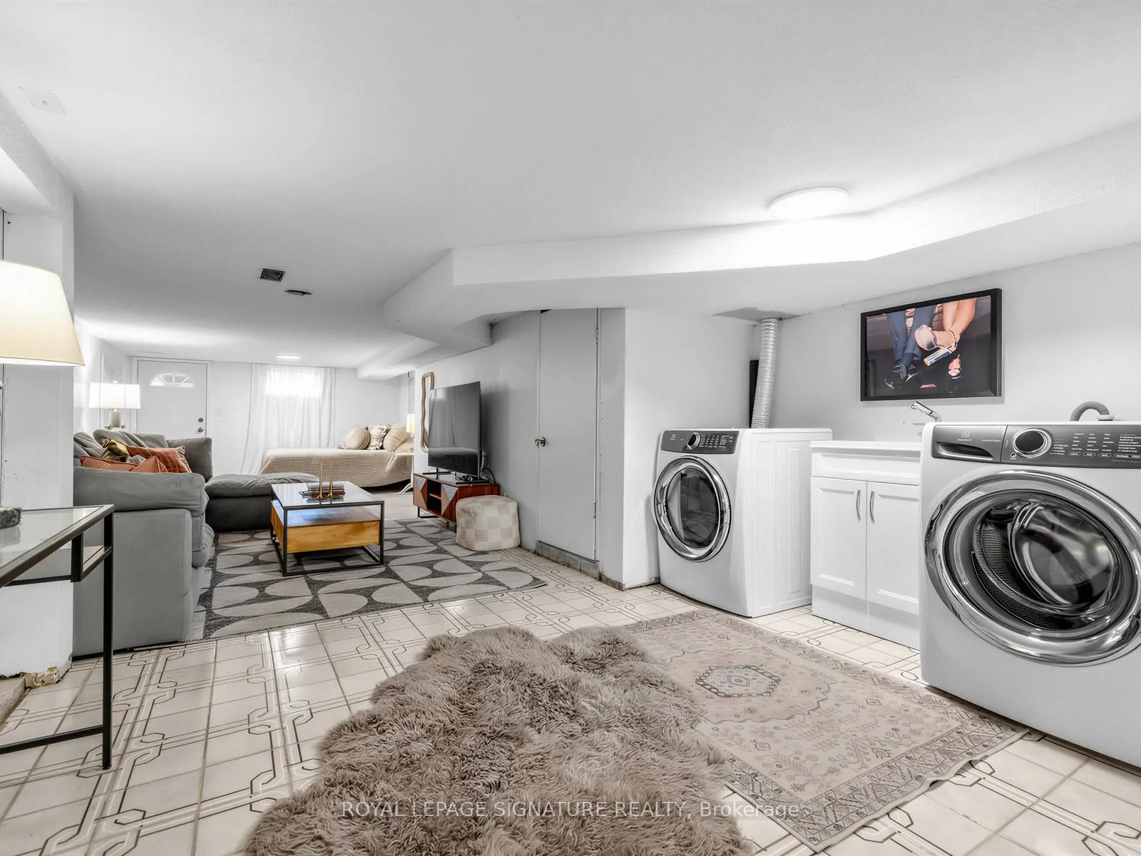 Photo 21 of 181 Gilbert Avenue, Toronto, Caledonia-Fairbank — HOMEH