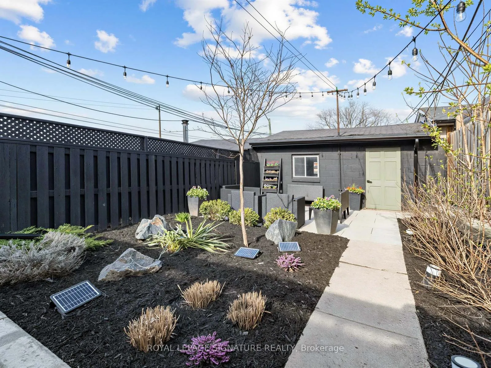Photo 31 of 181 Gilbert Avenue, Toronto, Caledonia-Fairbank — HOMEH