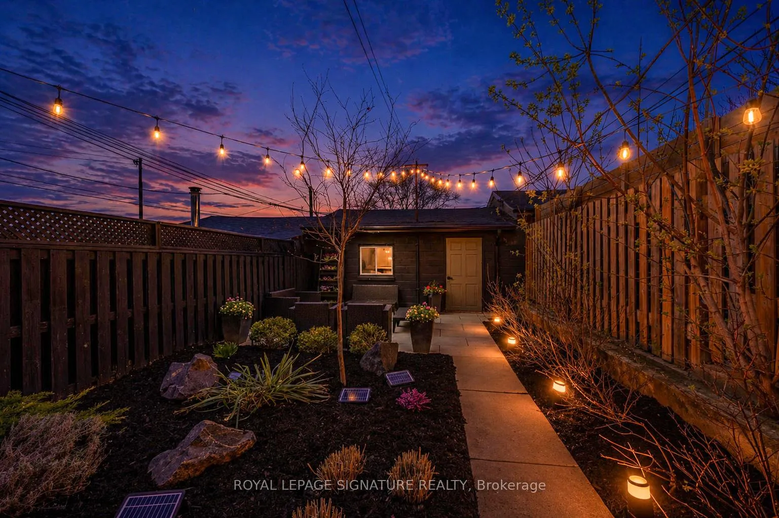 Photo 32 of 181 Gilbert Avenue, Toronto, Caledonia-Fairbank — HOMEH