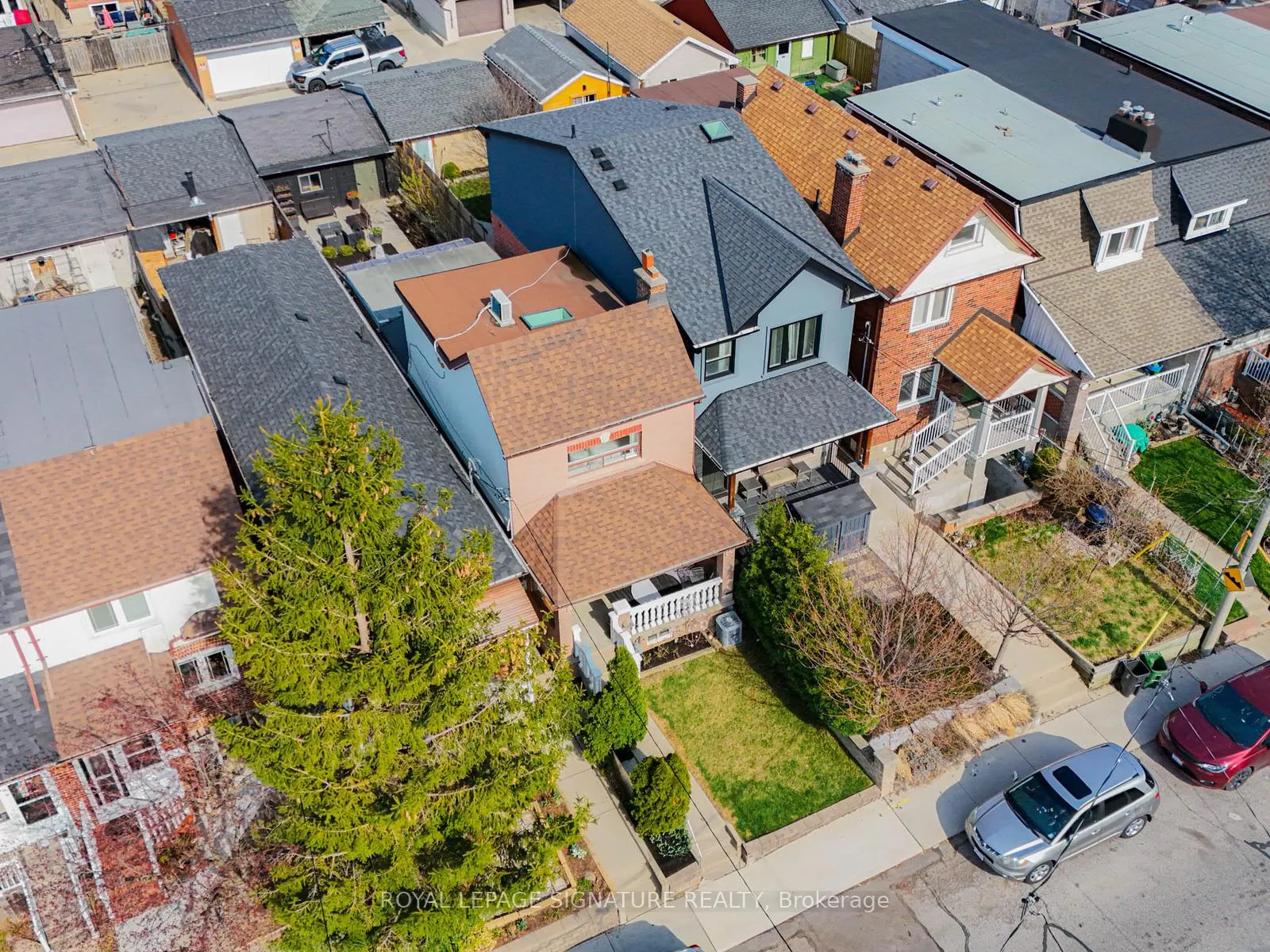 Photo 33 of 181 Gilbert Avenue, Toronto, Caledonia-Fairbank — HOMEH