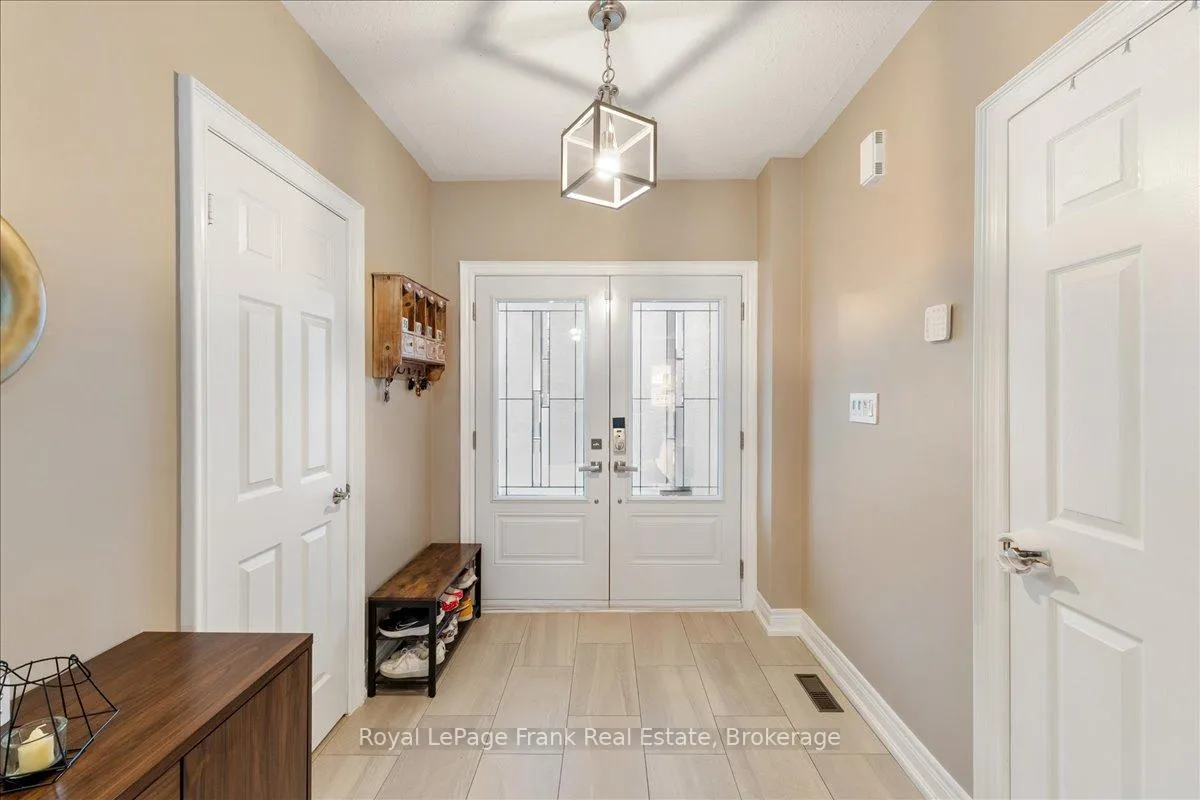 Photo 5 of 67 Scadding Avenue, Whitby, Port Whitby — HOMEH