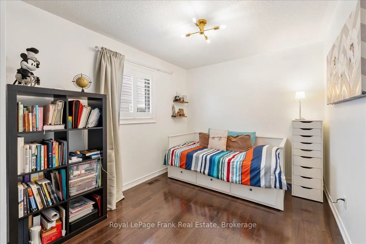 Photo 28 of 67 Scadding Avenue, Whitby, Port Whitby — HOMEH