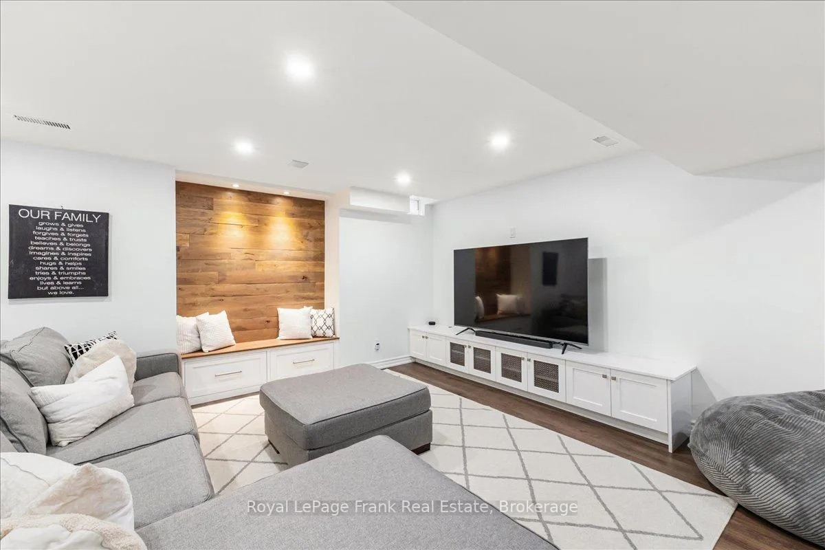 Photo 30 of 67 Scadding Avenue, Whitby, Port Whitby — HOMEH