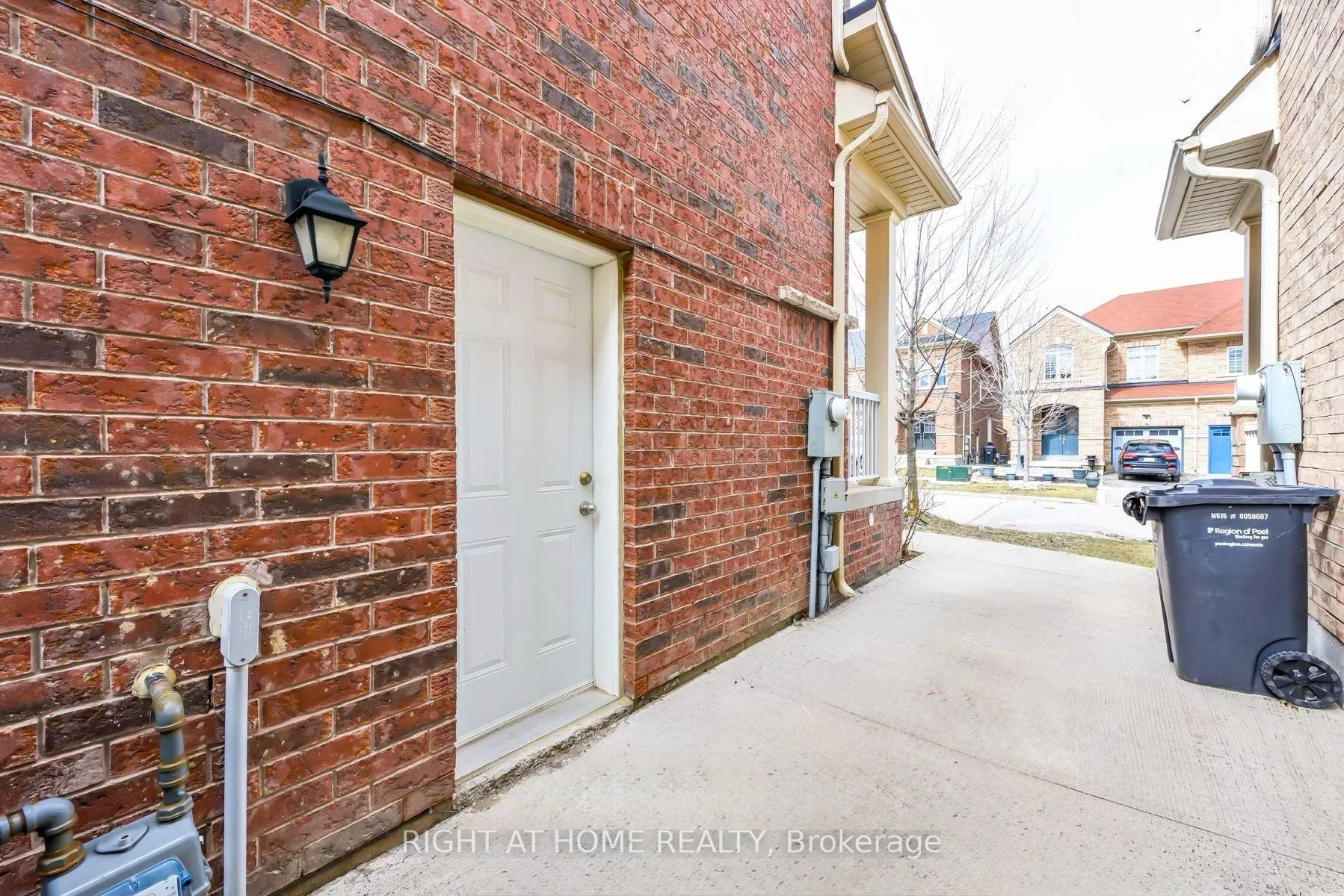 Photo 2 of Unit Basement, 59 Vezna Crescent, Brampton, Credit Valley — HOMEH