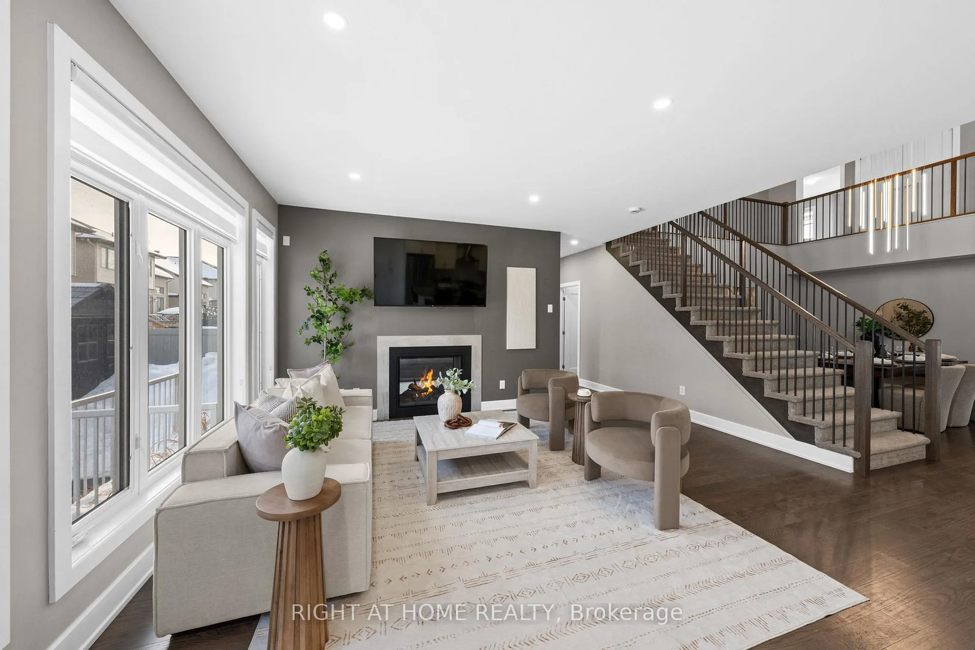 Photo 16 of 424 Golden Springs Drive, Ottawa, Riverside South/Gloucester Glen — HOMEH