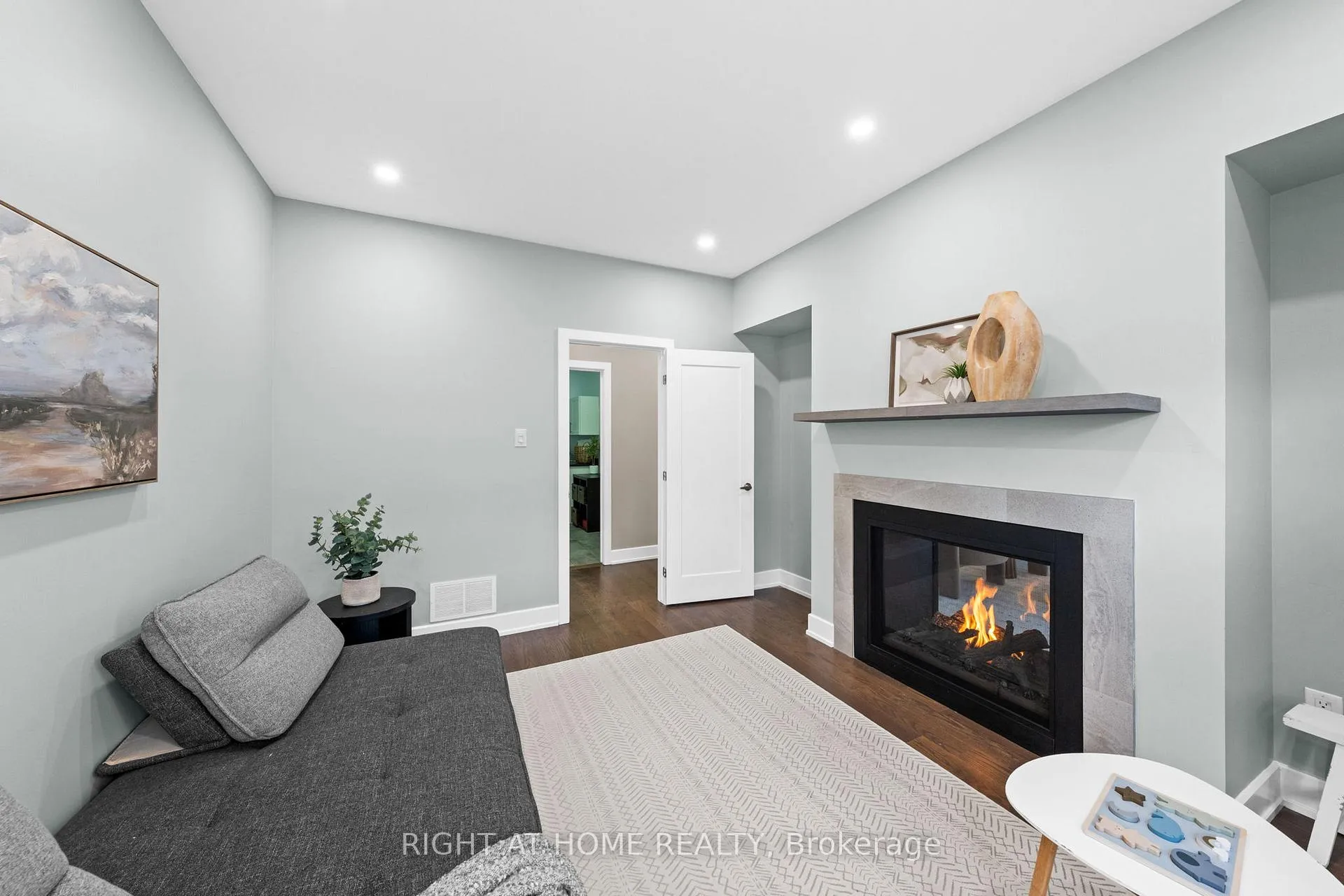 Photo 19 of 424 Golden Springs Drive, Ottawa, Riverside South/Gloucester Glen — HOMEH