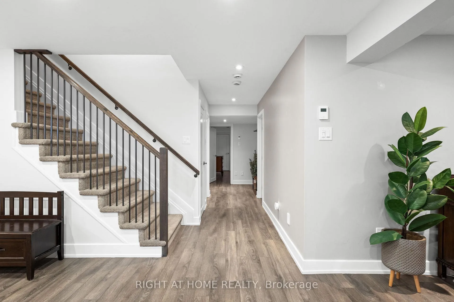 Photo 33 of 424 Golden Springs Drive, Ottawa, Riverside South/Gloucester Glen — HOMEH