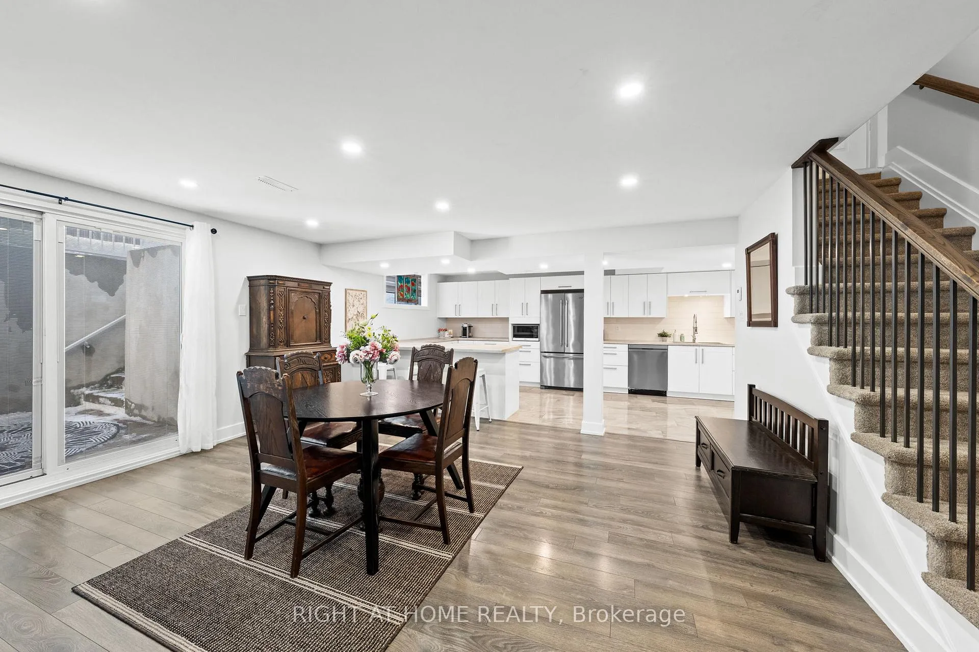 Photo 34 of 424 Golden Springs Drive, Ottawa, Riverside South/Gloucester Glen — HOMEH