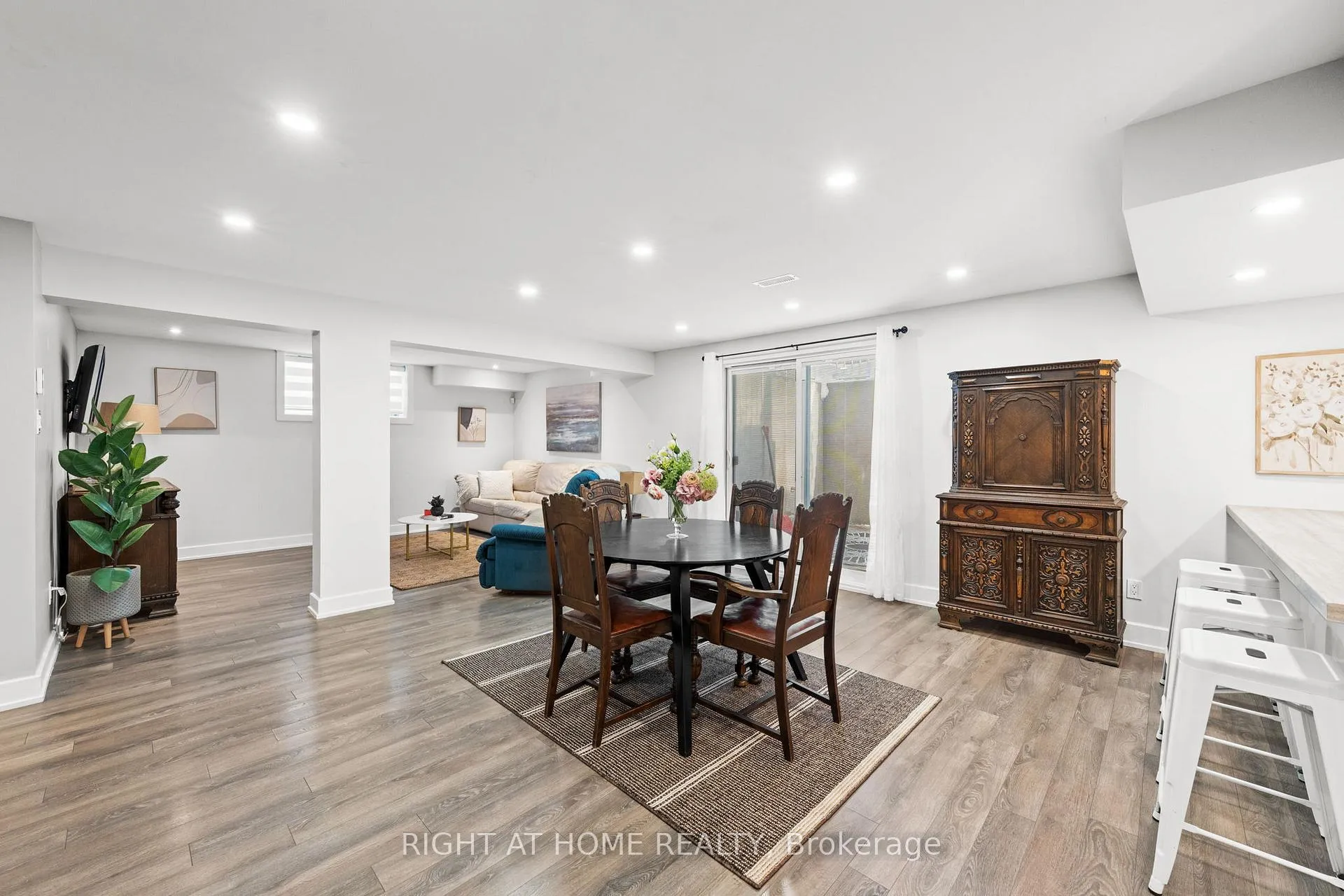 Photo 39 of 424 Golden Springs Drive, Ottawa, Riverside South/Gloucester Glen — HOMEH