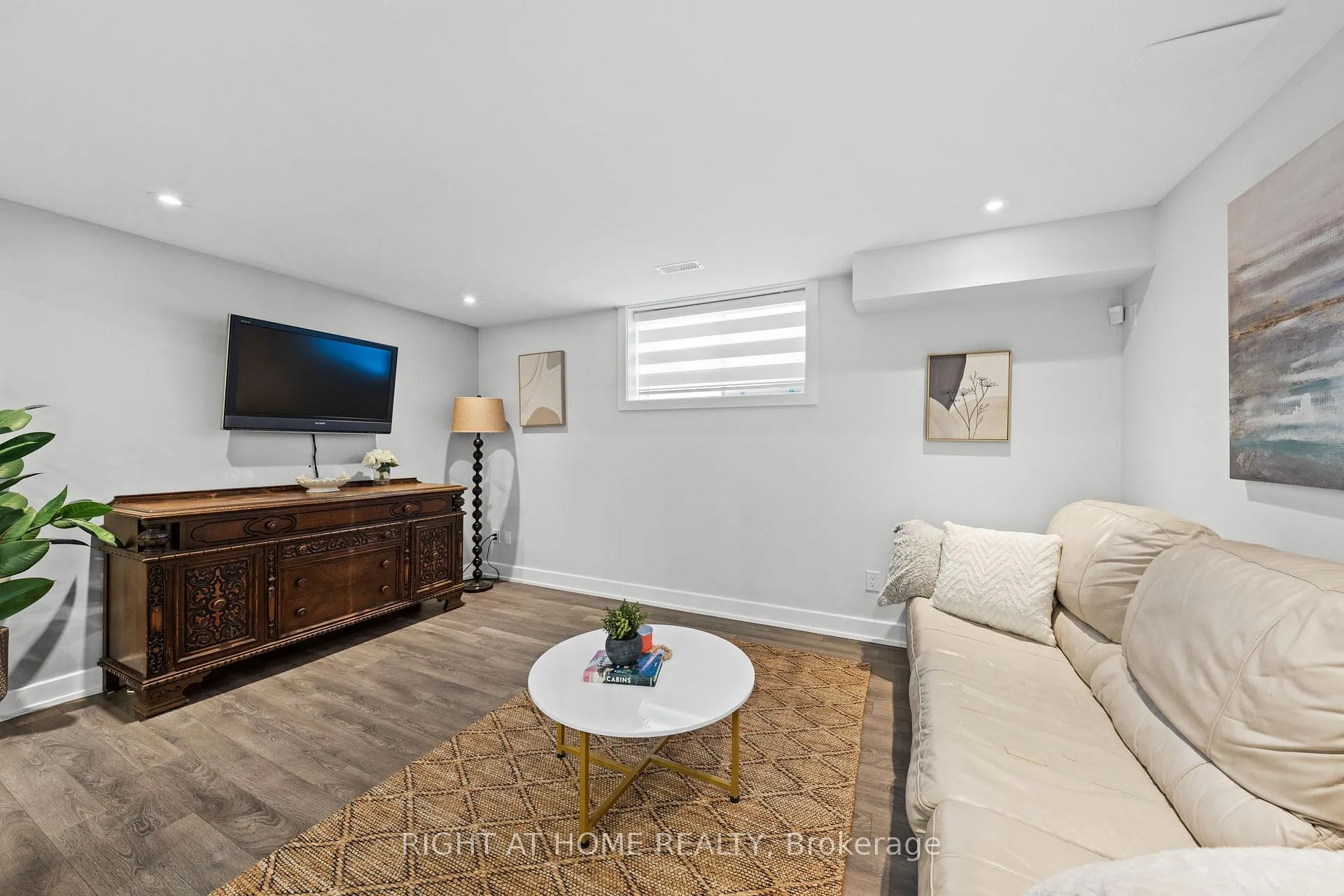 Photo 40 of 424 Golden Springs Drive, Ottawa, Riverside South/Gloucester Glen — HOMEH