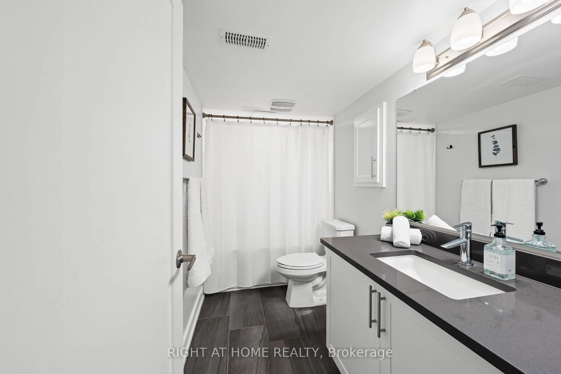 Photo 43 of 424 Golden Springs Drive, Ottawa, Riverside South/Gloucester Glen — HOMEH
