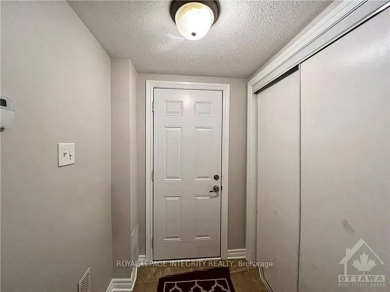 Photo 3 of 3881 Strandherd Drive, Ottawa, Barrhaven - Heritage Park — HOMEH