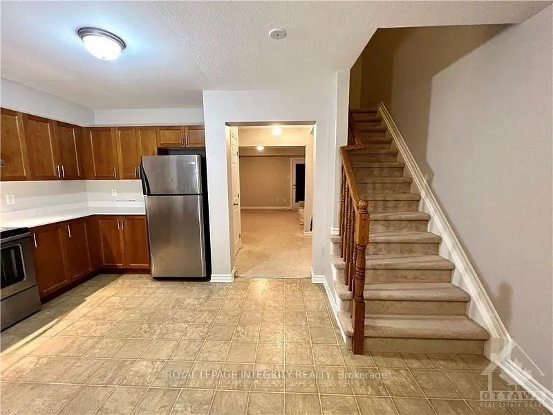 Photo 12 of 3881 Strandherd Drive, Ottawa, Barrhaven - Heritage Park — HOMEH