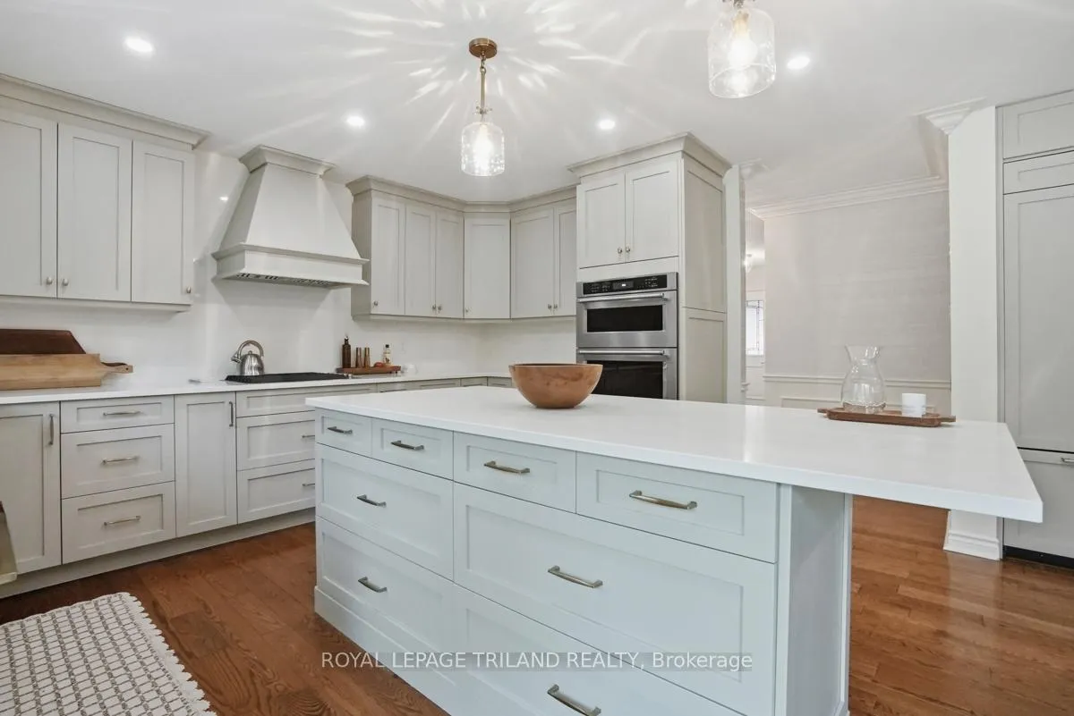 Photo 8 of 42 Mapleton Place, London, South B — HOMEH