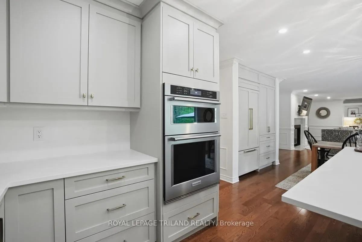 Photo 10 of 42 Mapleton Place, London, South B — HOMEH