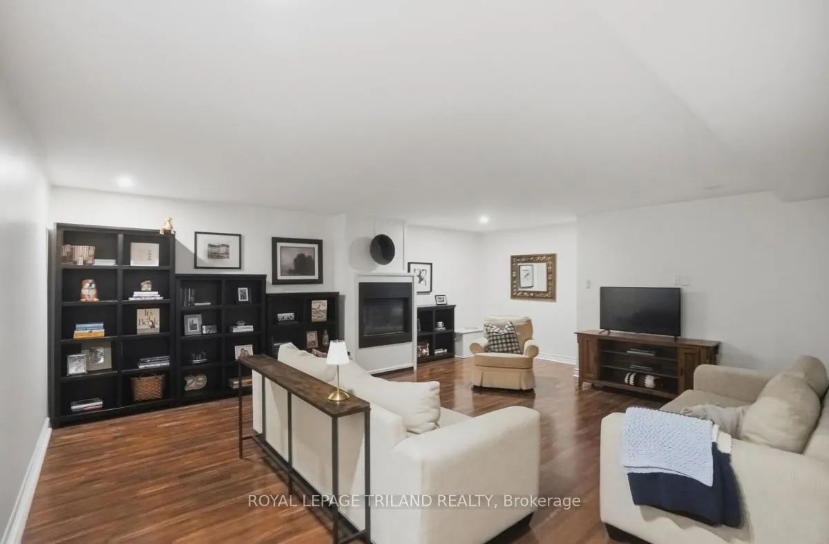 Photo 34 of 42 Mapleton Place, London, South B — HOMEH