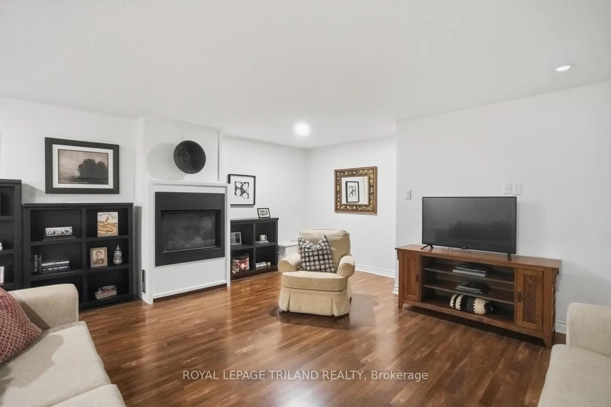 Photo 35 of 42 Mapleton Place, London, South B — HOMEH