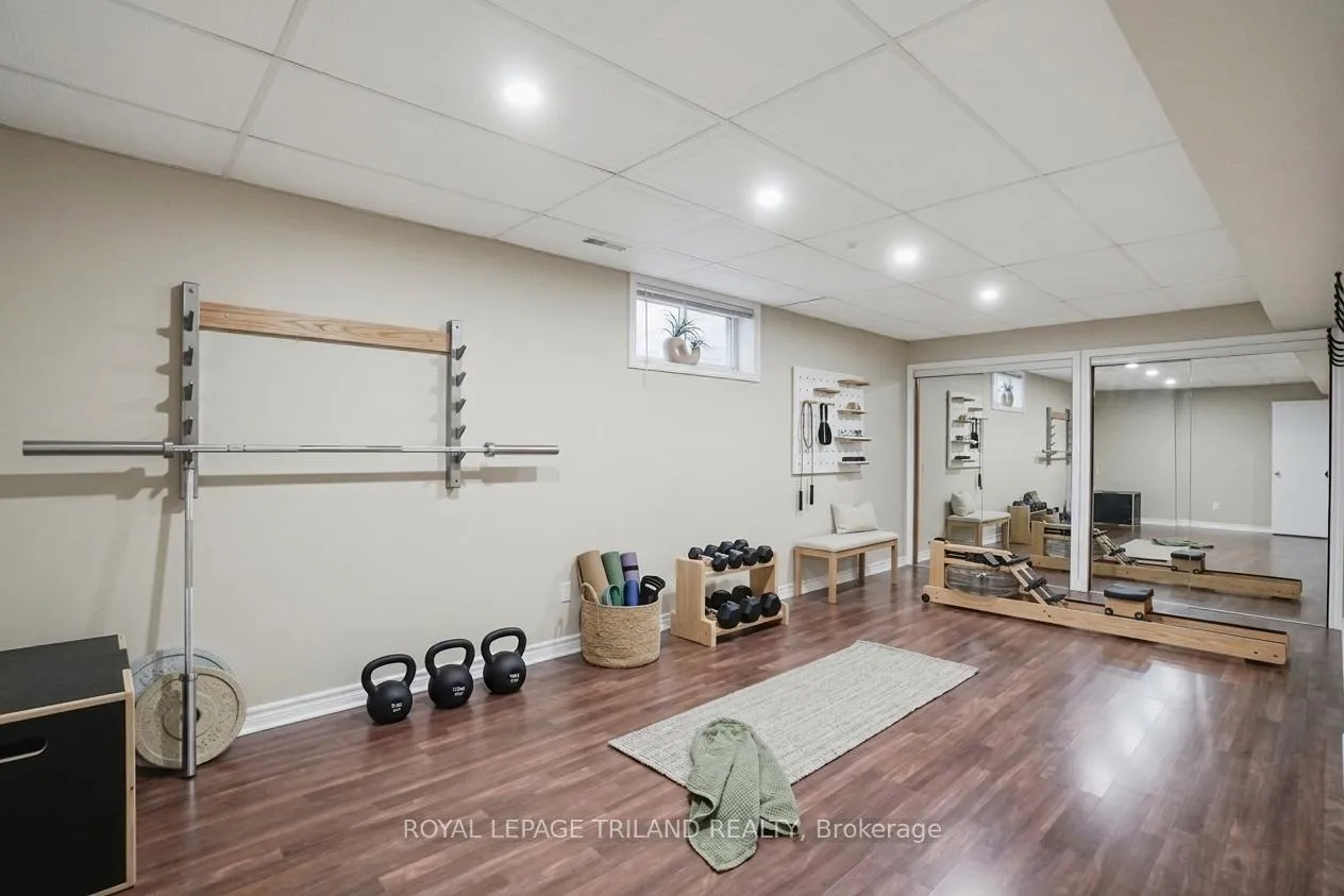 Photo 36 of 42 Mapleton Place, London, South B — HOMEH