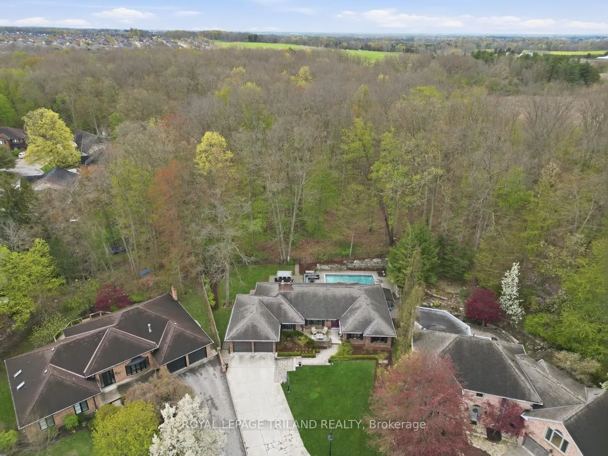Photo 44 of 42 Mapleton Place, London, South B — HOMEH
