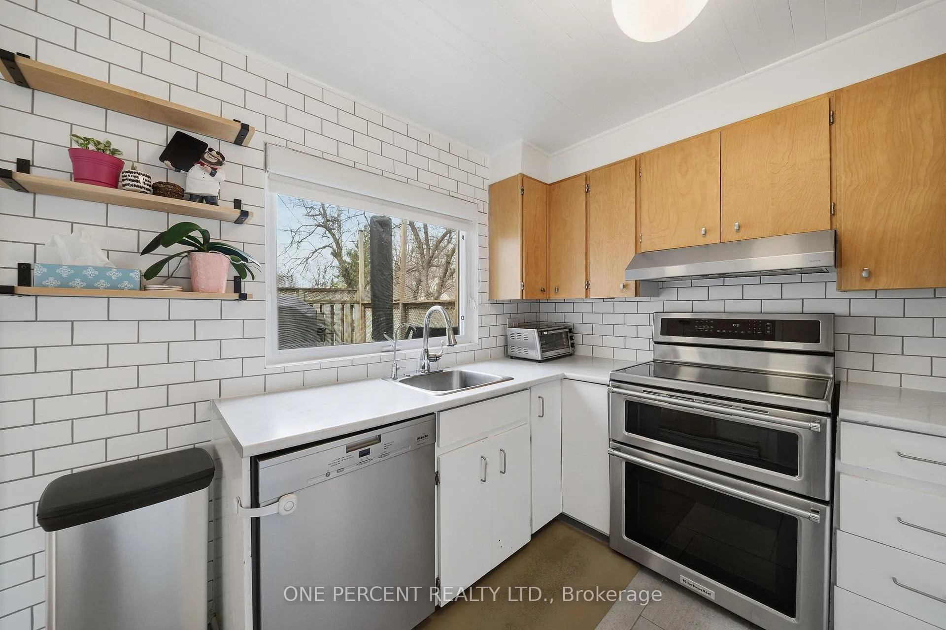 Photo 9 of 69 Burland Street, Ottawa, Britannia — HOMEH