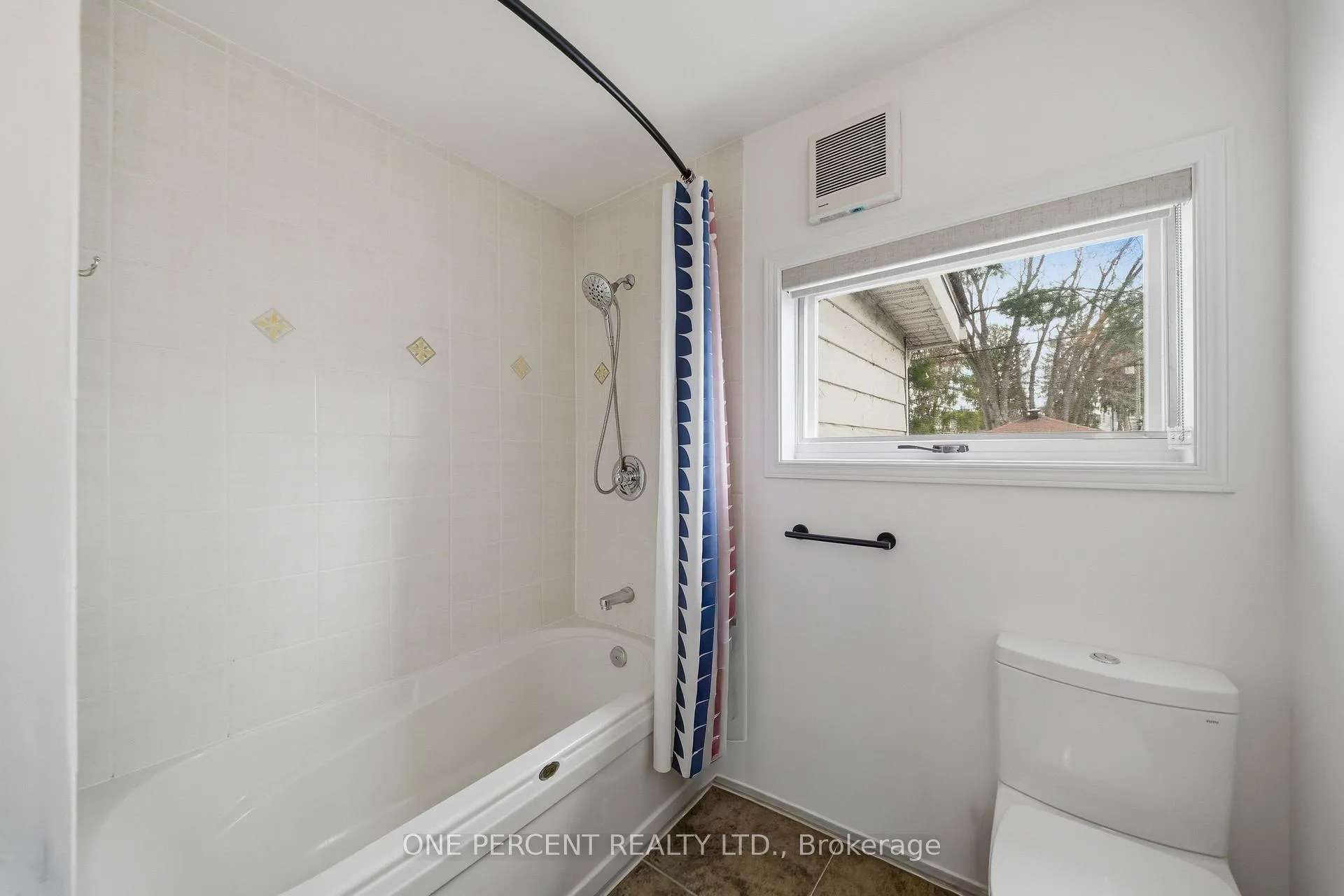 Photo 15 of 69 Burland Street, Ottawa, Britannia — HOMEH