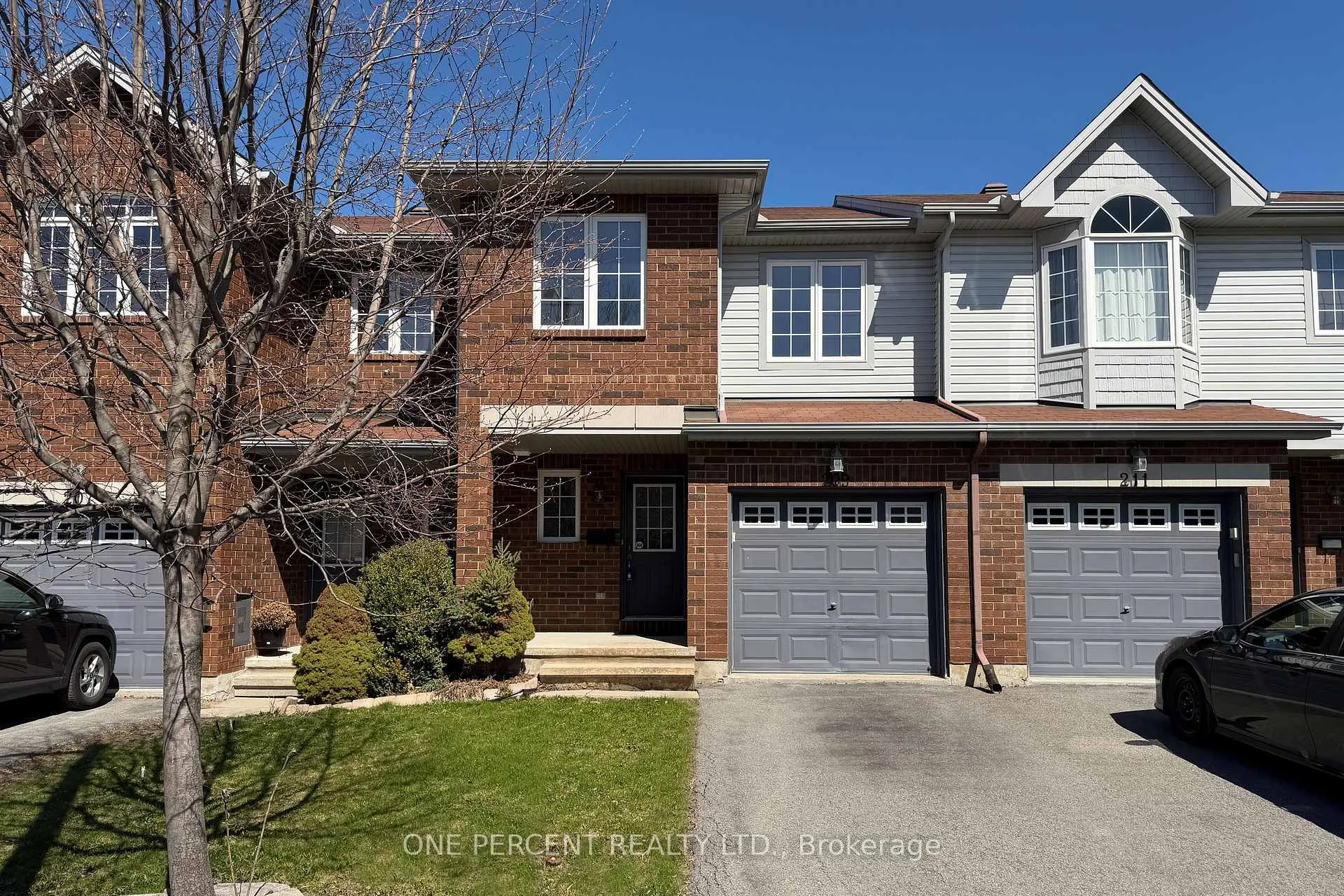 Photo 1 of 209 Rolling Meadow Crescent, Ottawa, Mer Bleue/Bradley Estates/Anderson Park — HOMEH