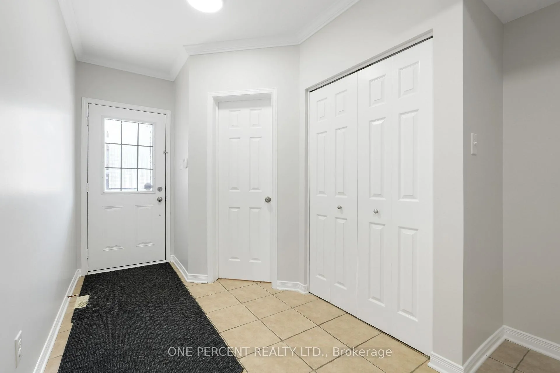 Photo 4 of 209 Rolling Meadow Crescent, Ottawa, Mer Bleue/Bradley Estates/Anderson Park — HOMEH