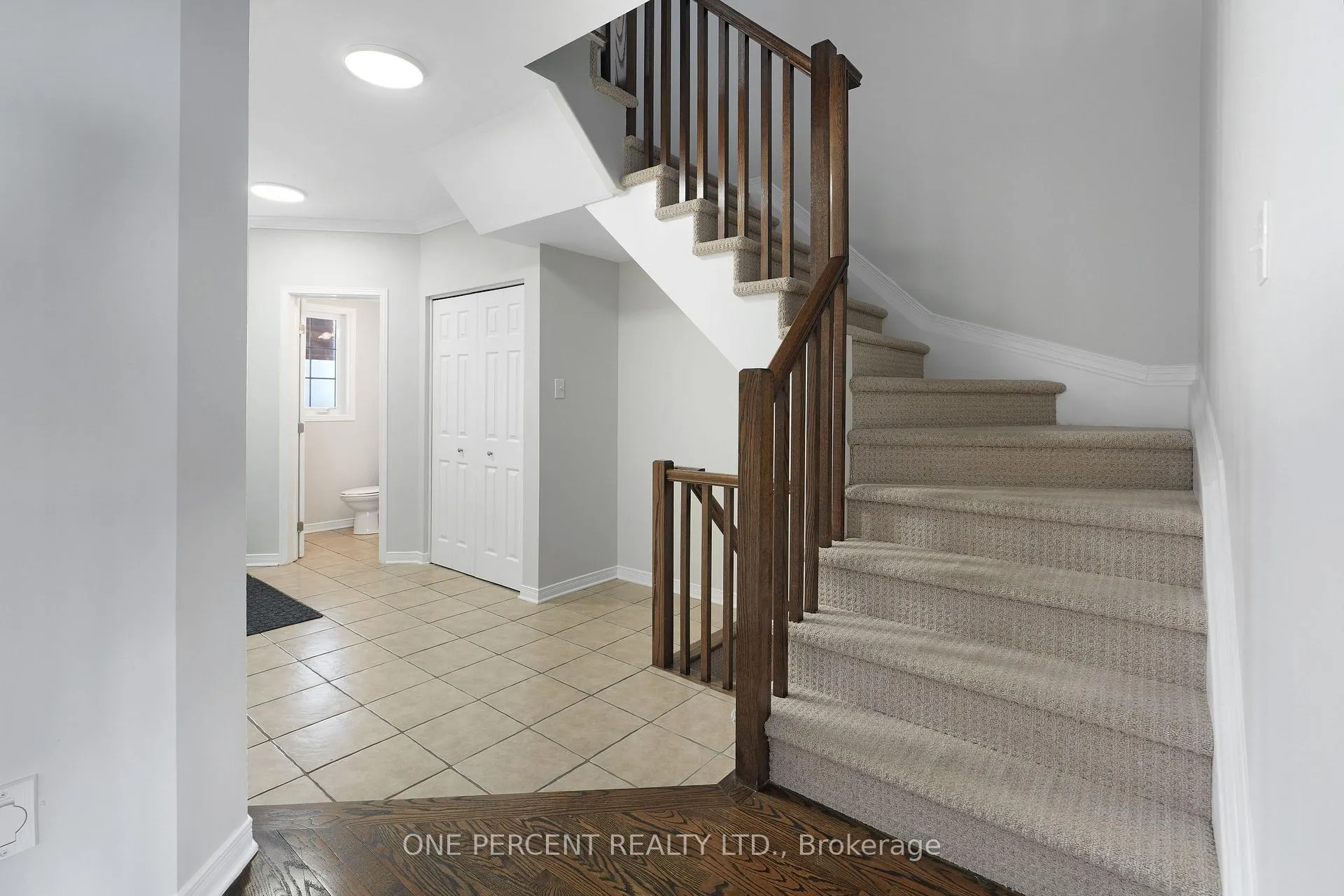 Photo 8 of 209 Rolling Meadow Crescent, Ottawa, Mer Bleue/Bradley Estates/Anderson Park — HOMEH