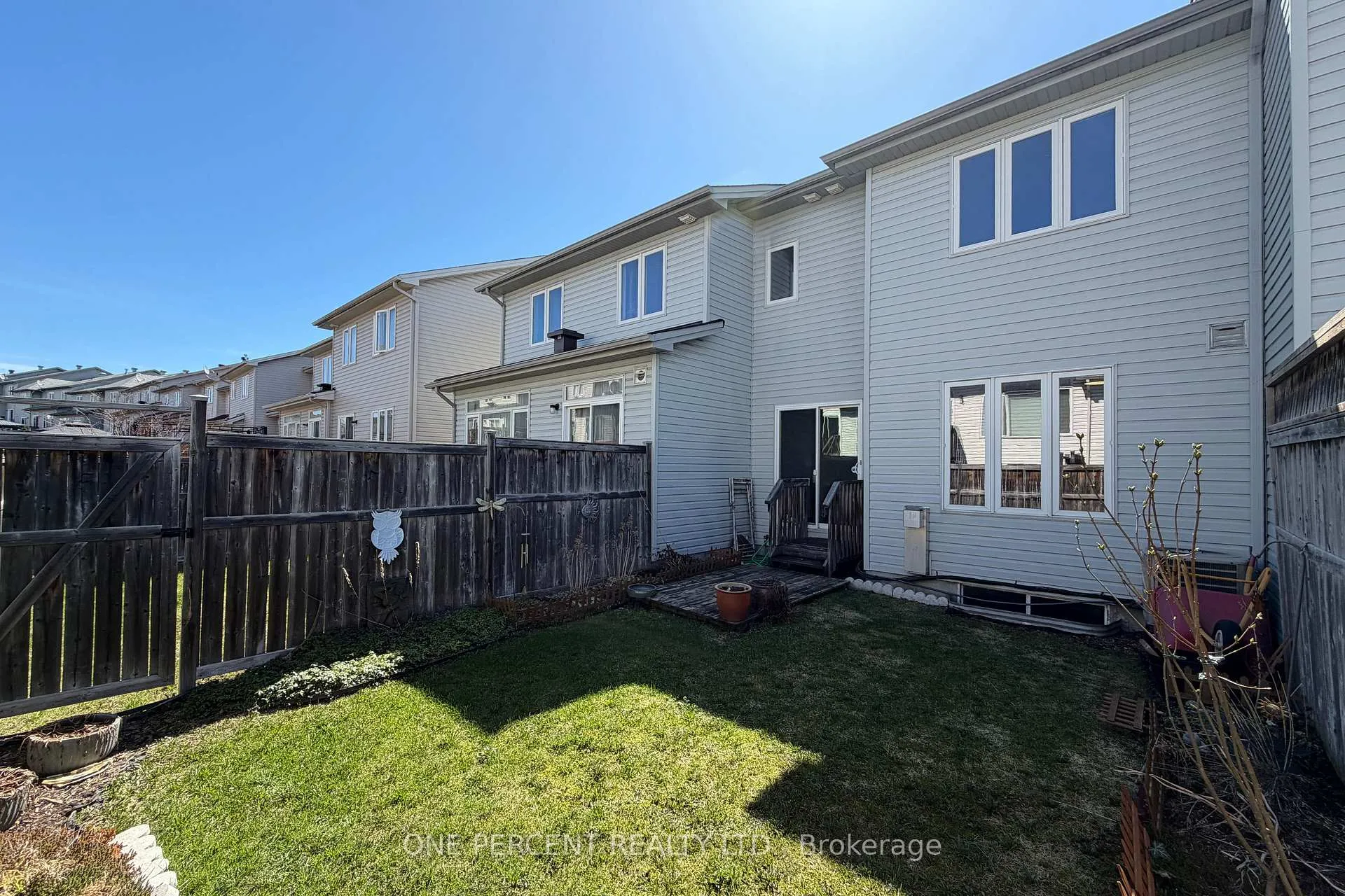 Photo 35 of 209 Rolling Meadow Crescent, Ottawa, Mer Bleue/Bradley Estates/Anderson Park — HOMEH