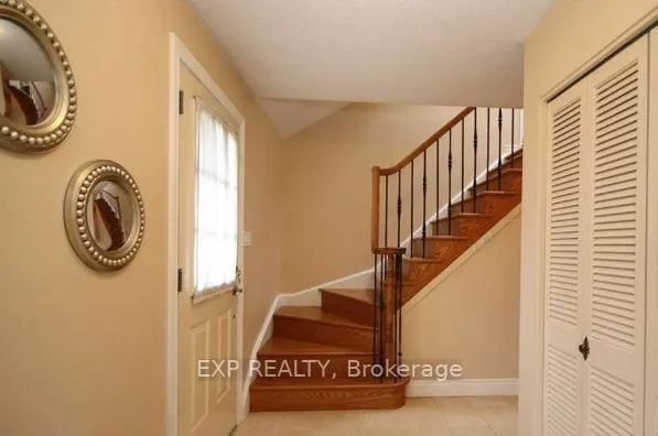 Photo 4 of 1326 Fontenay Crescent, Ottawa, South Keys — HOMEH