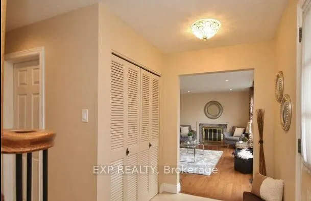 Photo 5 of 1326 Fontenay Crescent, Ottawa, South Keys — HOMEH