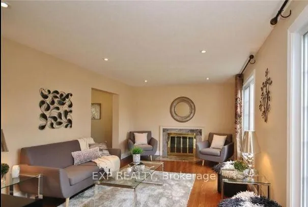 Photo 6 of 1326 Fontenay Crescent, Ottawa, South Keys — HOMEH