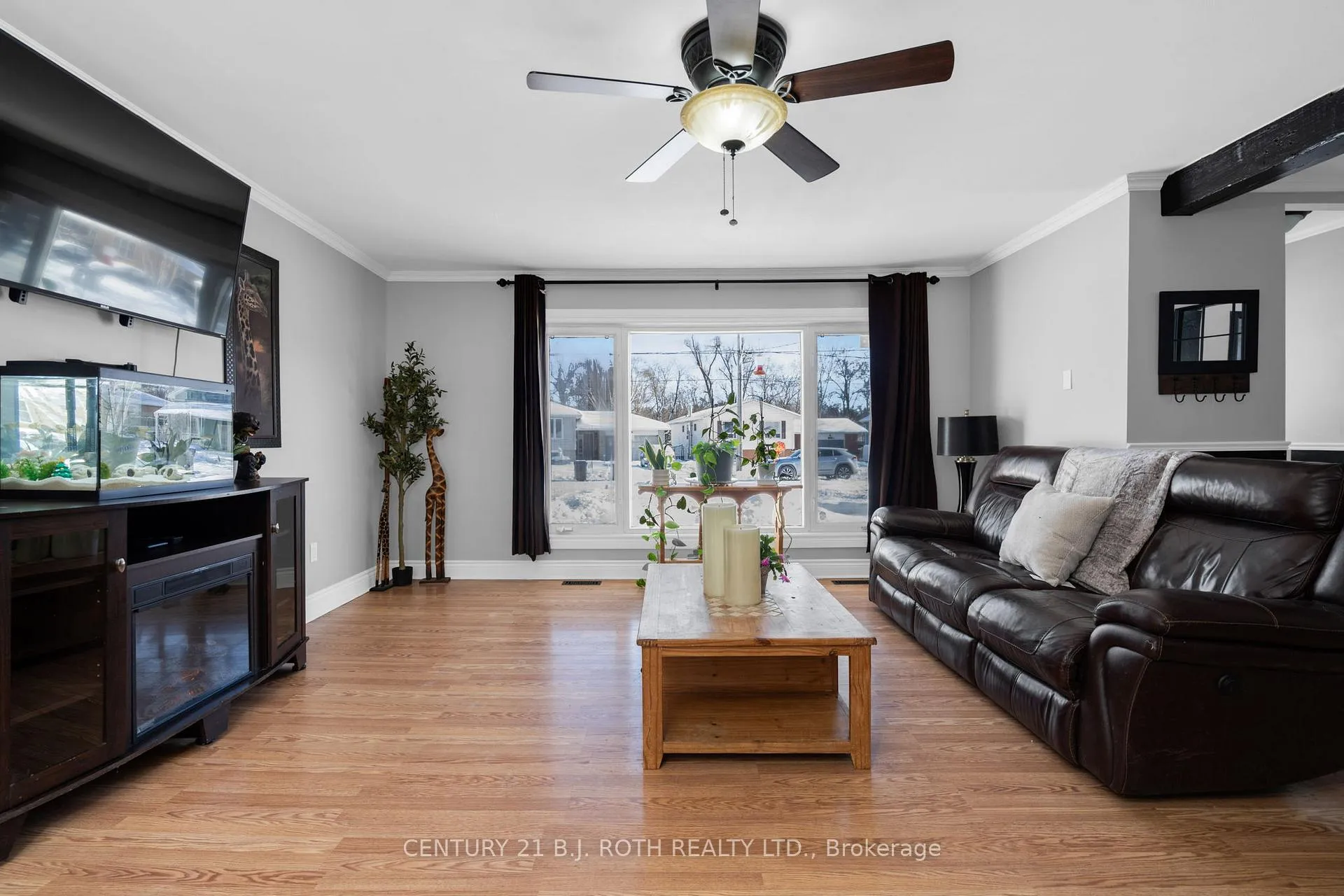 Photo 7 of 1032 Gilmore Avenue, Innisfil, Lefroy — HOMEH