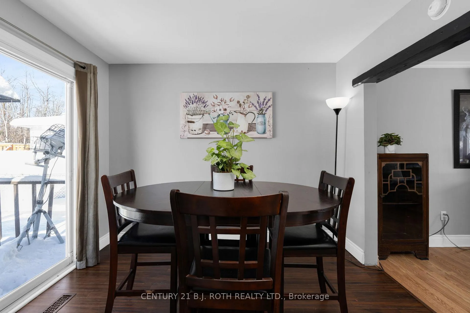 Photo 11 of 1032 Gilmore Avenue, Innisfil, Lefroy — HOMEH