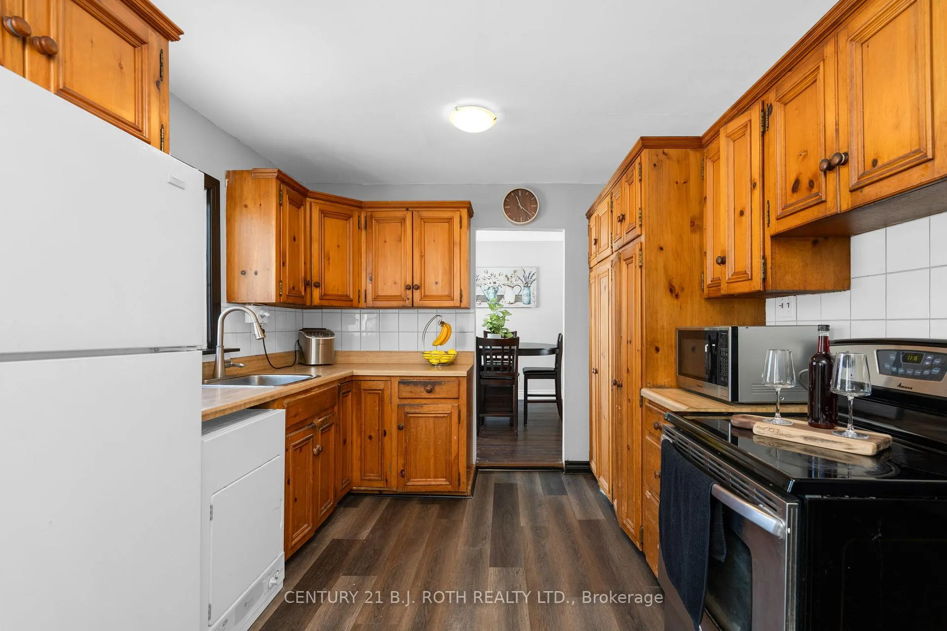 Photo 12 of 1032 Gilmore Avenue, Innisfil, Lefroy — HOMEH