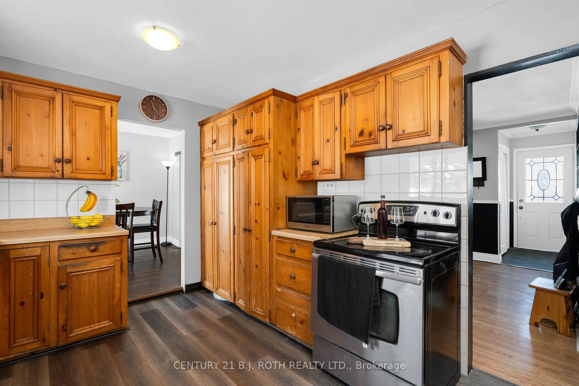 Photo 13 of 1032 Gilmore Avenue, Innisfil, Lefroy — HOMEH