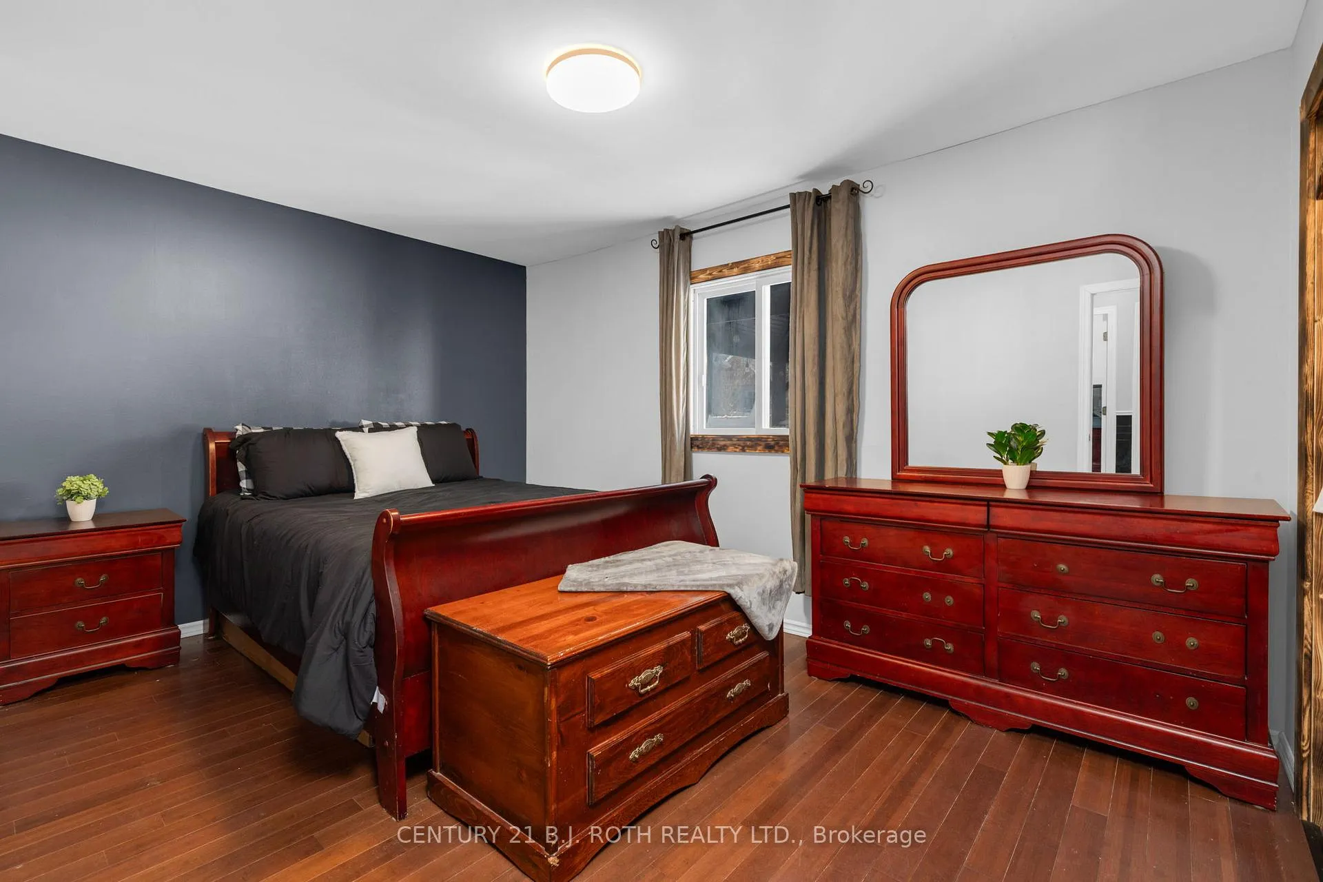 Photo 15 of 1032 Gilmore Avenue, Innisfil, Lefroy — HOMEH