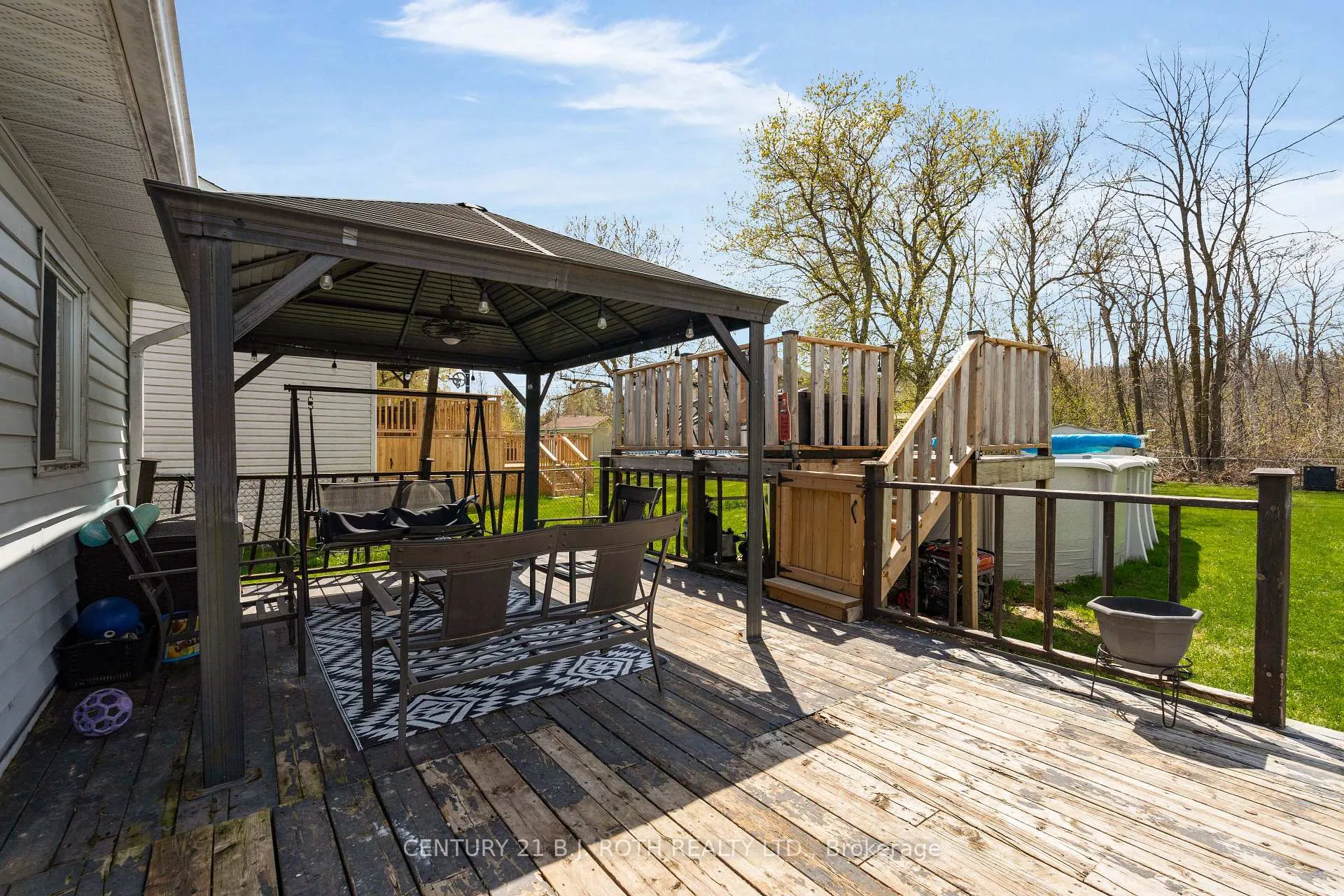 Photo 23 of 1032 Gilmore Avenue, Innisfil, Lefroy — HOMEH