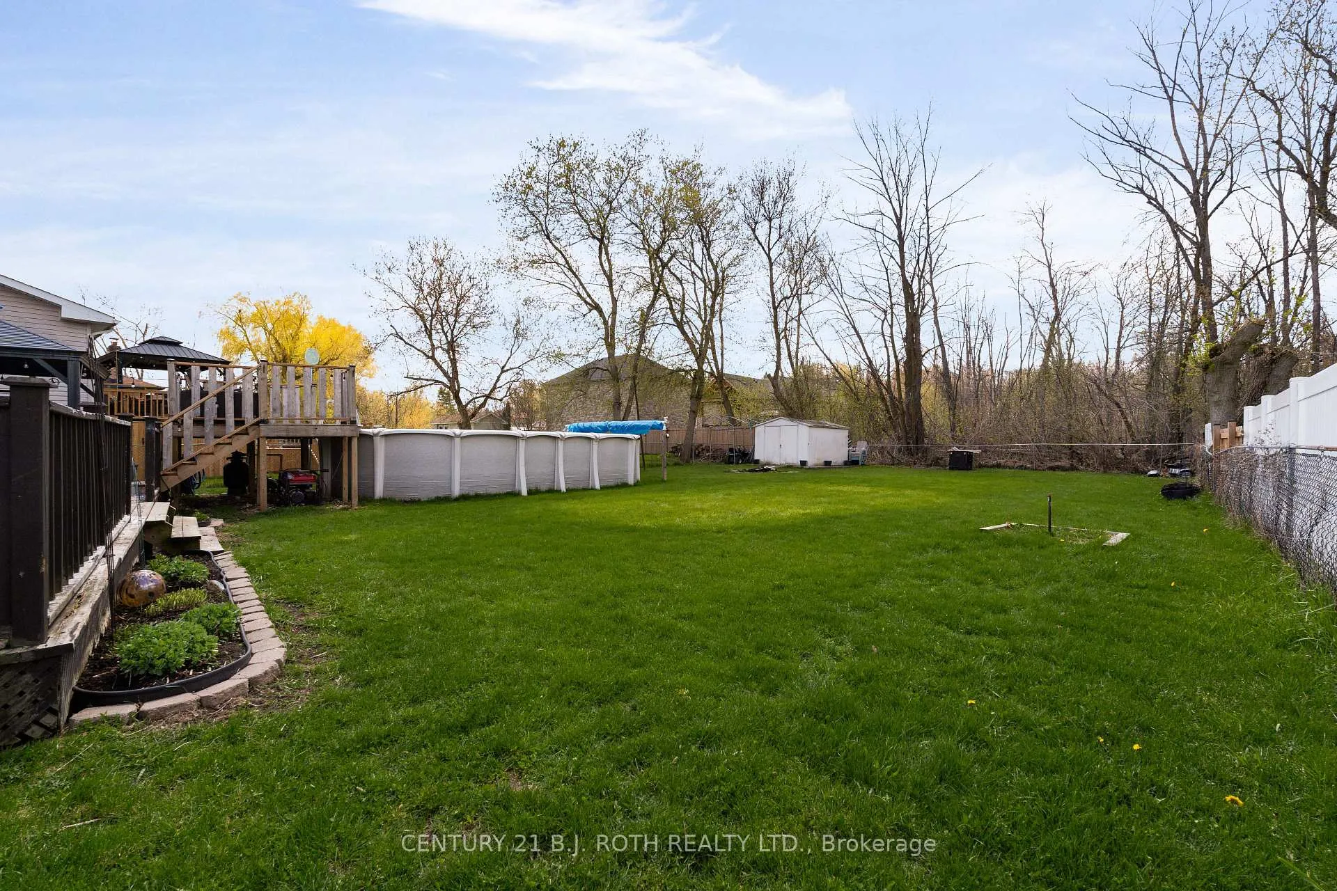 Photo 25 of 1032 Gilmore Avenue, Innisfil, Lefroy — HOMEH