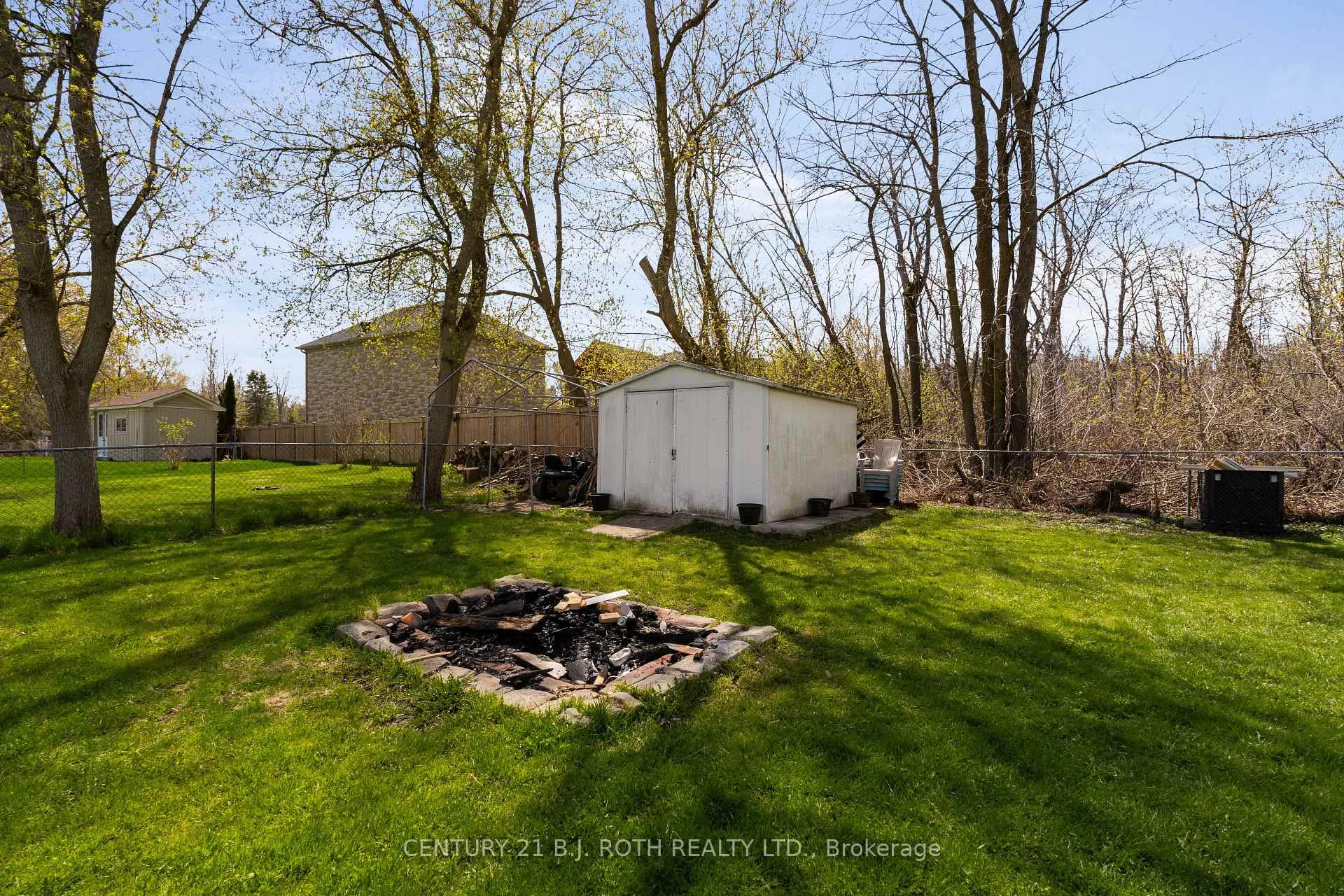 Photo 27 of 1032 Gilmore Avenue, Innisfil, Lefroy — HOMEH