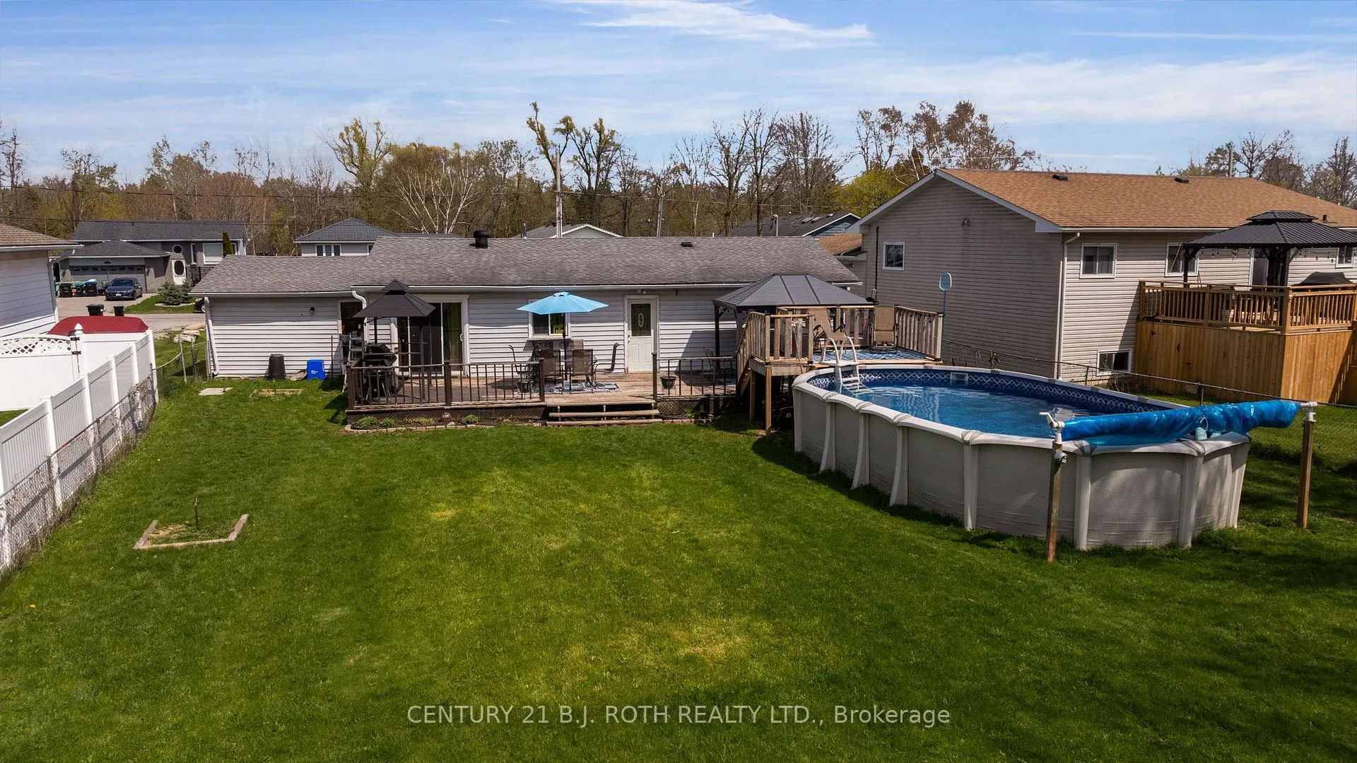 Photo 29 of 1032 Gilmore Avenue, Innisfil, Lefroy — HOMEH