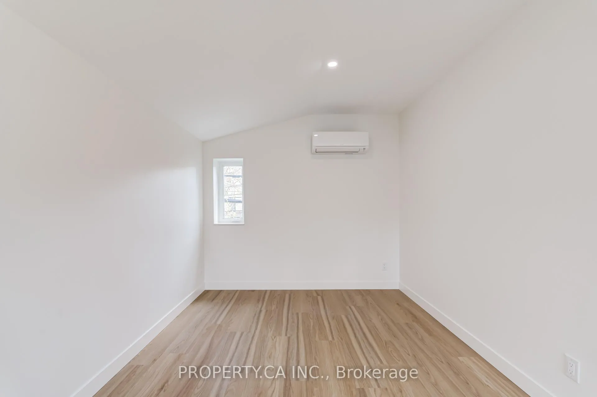 Photo 31 of Unit Garden Suite, 1063 Logan Avenue, Toronto, Playter Estates-Danforth — HOMEH
