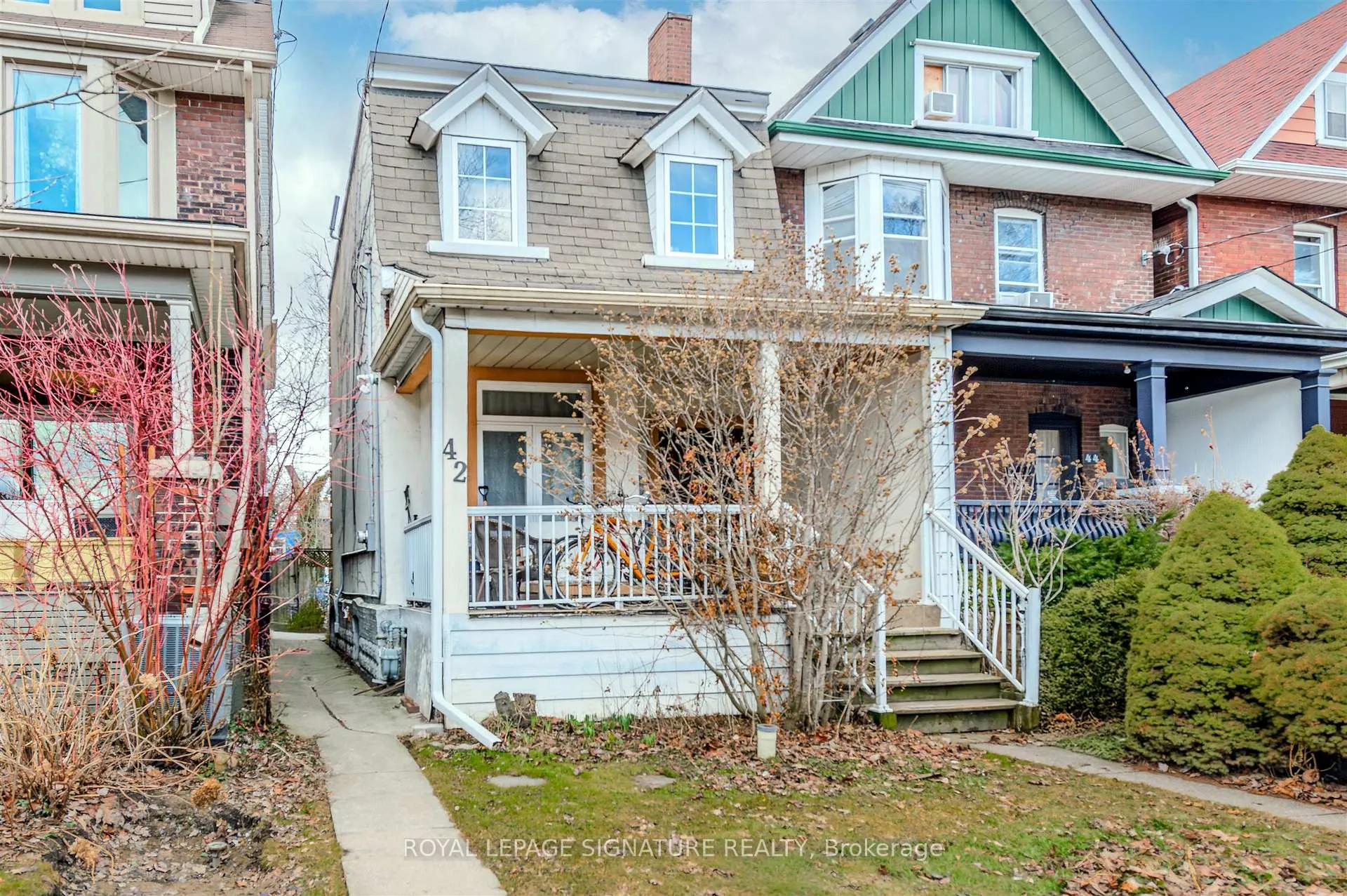 Photo 2 of 42 Sorauren Avenue, Toronto, Roncesvalles — HOMEH
