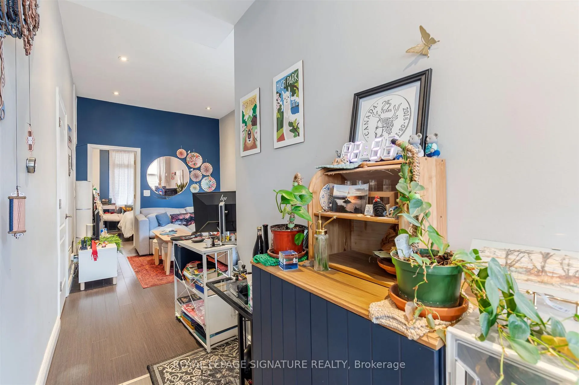 Photo 4 of 42 Sorauren Avenue, Toronto, Roncesvalles — HOMEH